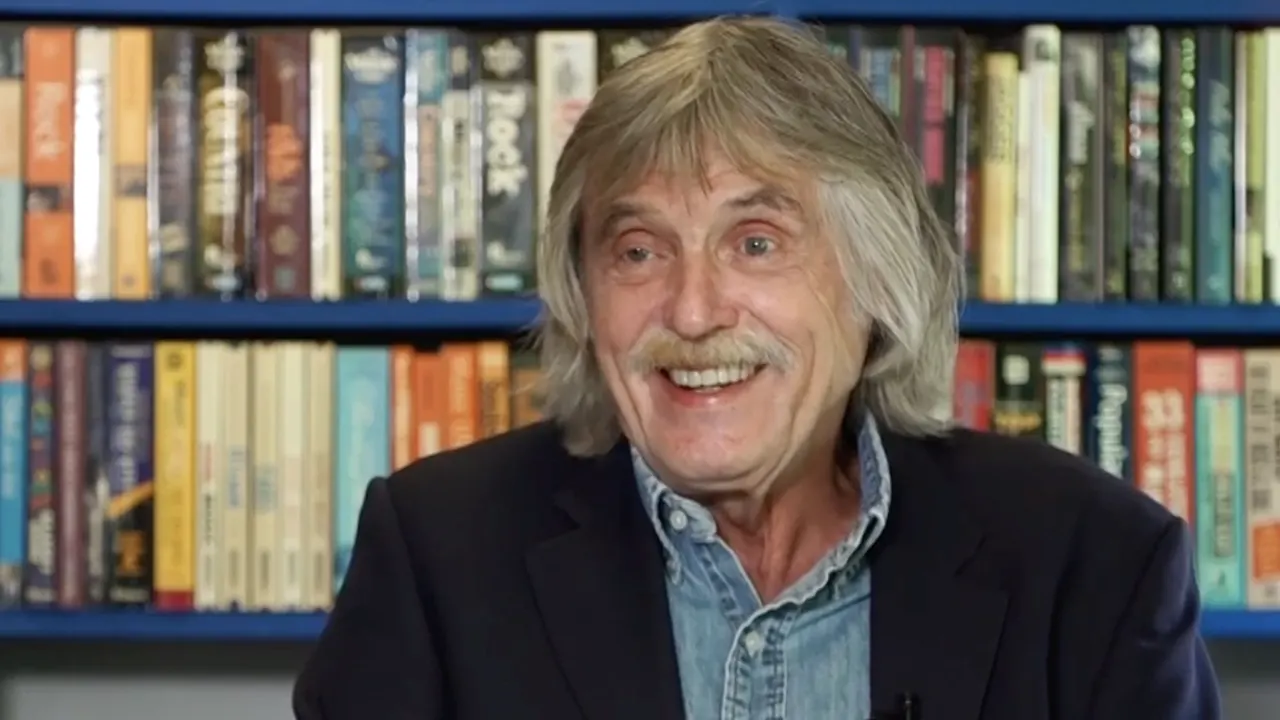 Johan Derksen over populair TV-programma: ‘Ik ga er nóóit van m’n leven zitten’