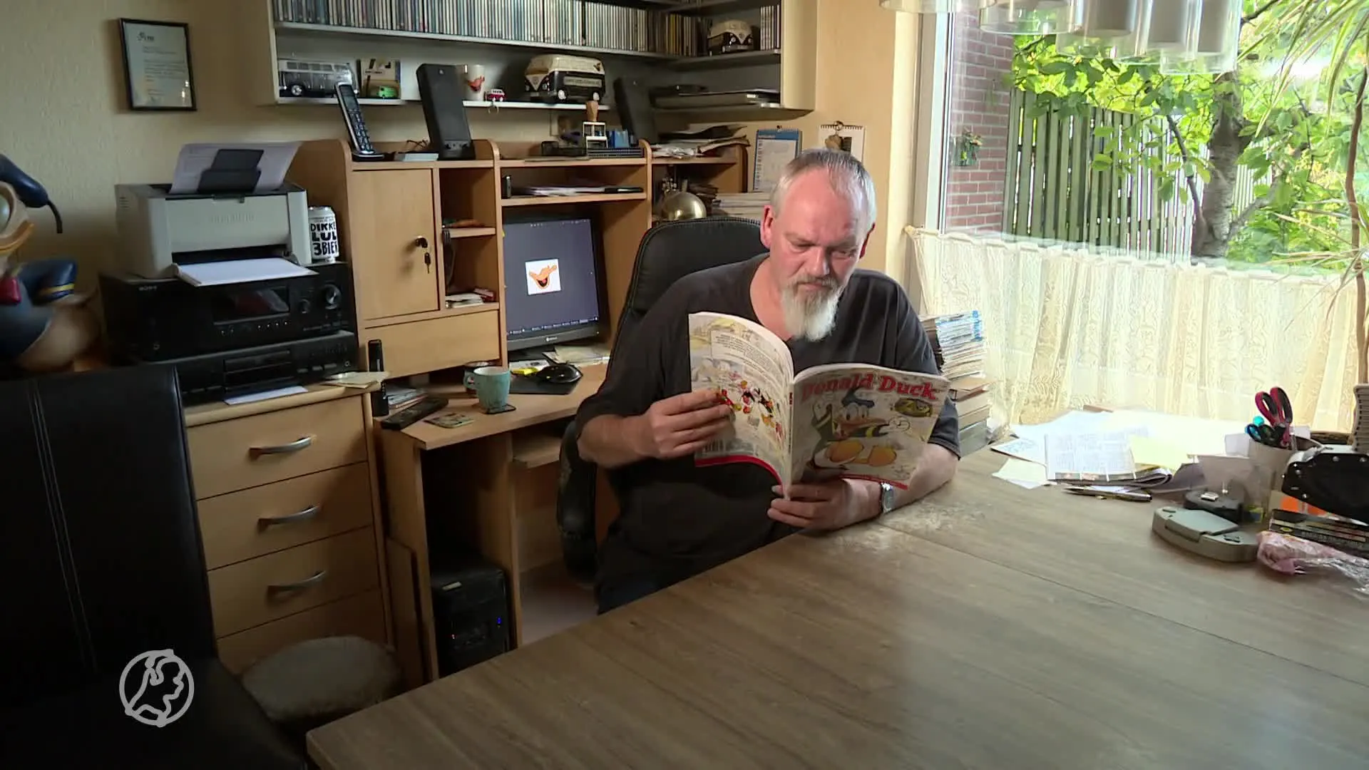 Donald Duck blaast 70 kaarsjes uit, deze superfan heeft bijna alle edities