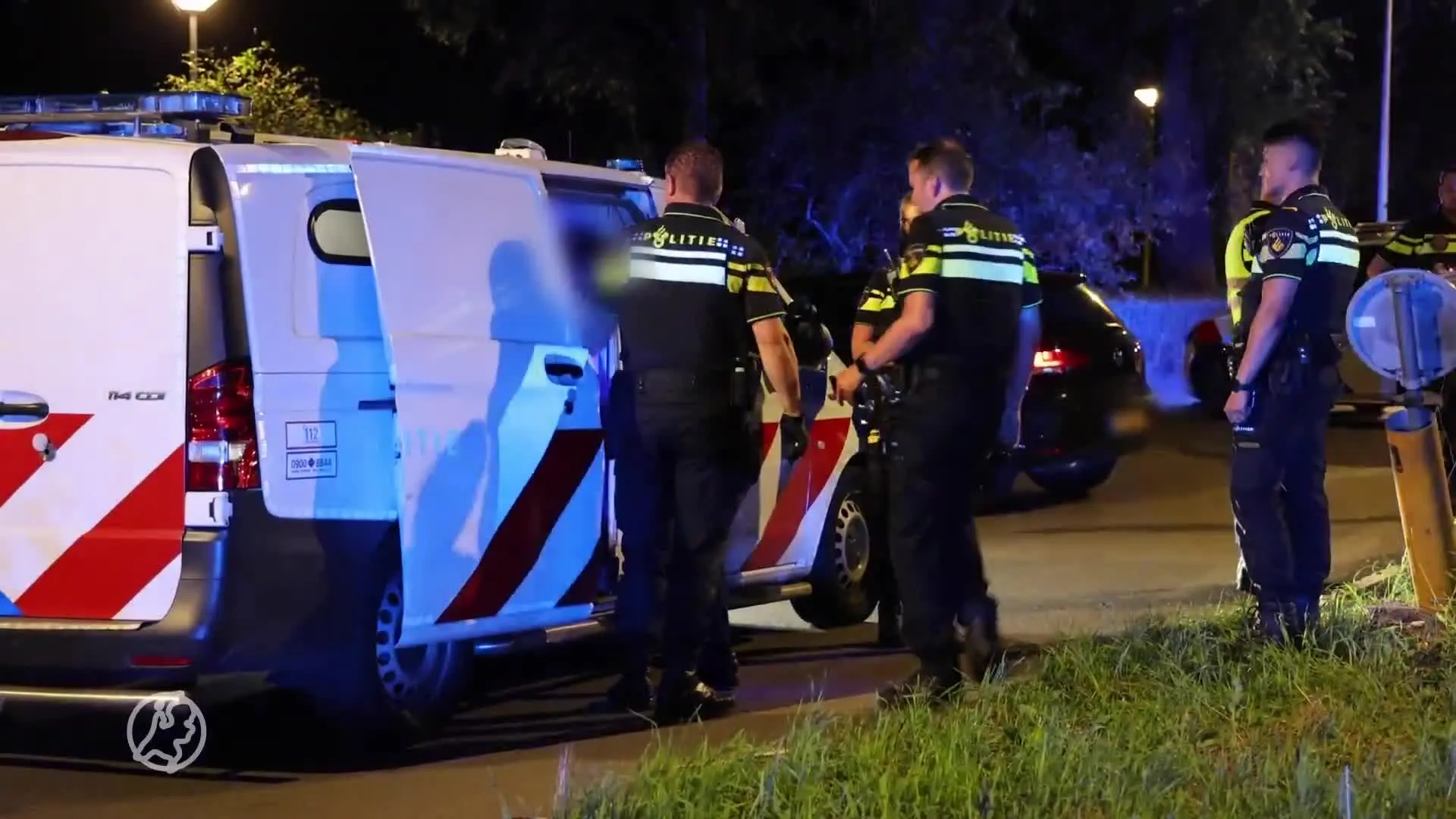 Bestuurders gaan elkaar te lijf na auto-ongeluk: twee gewonden naar het ziekenhuis