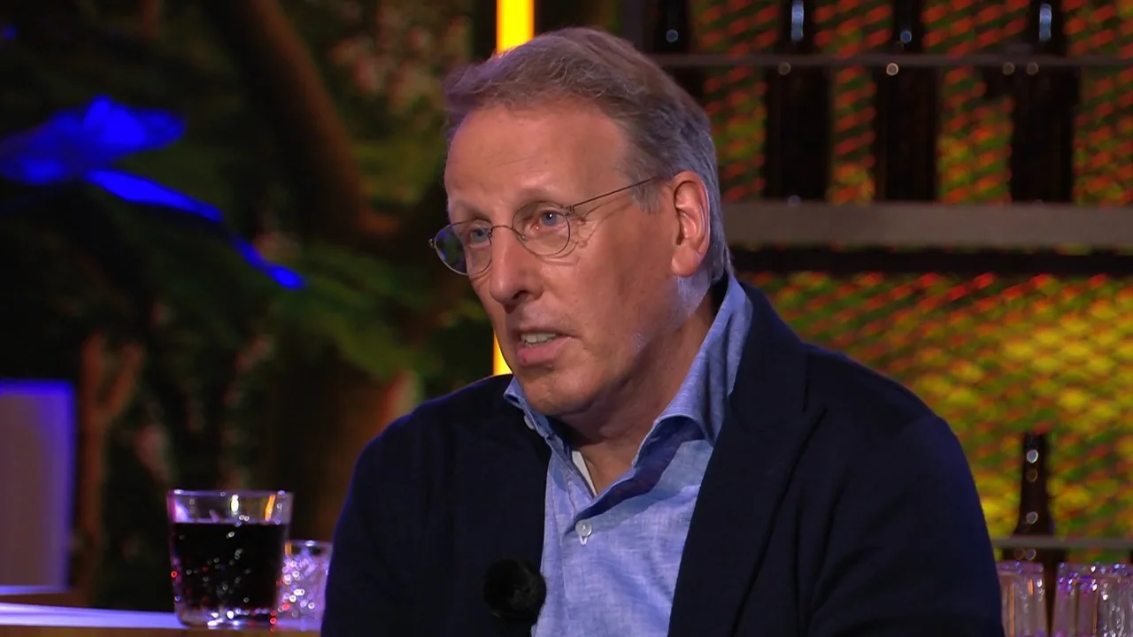 Hoeveel bedraagt de bonus van Dick Advocaat?