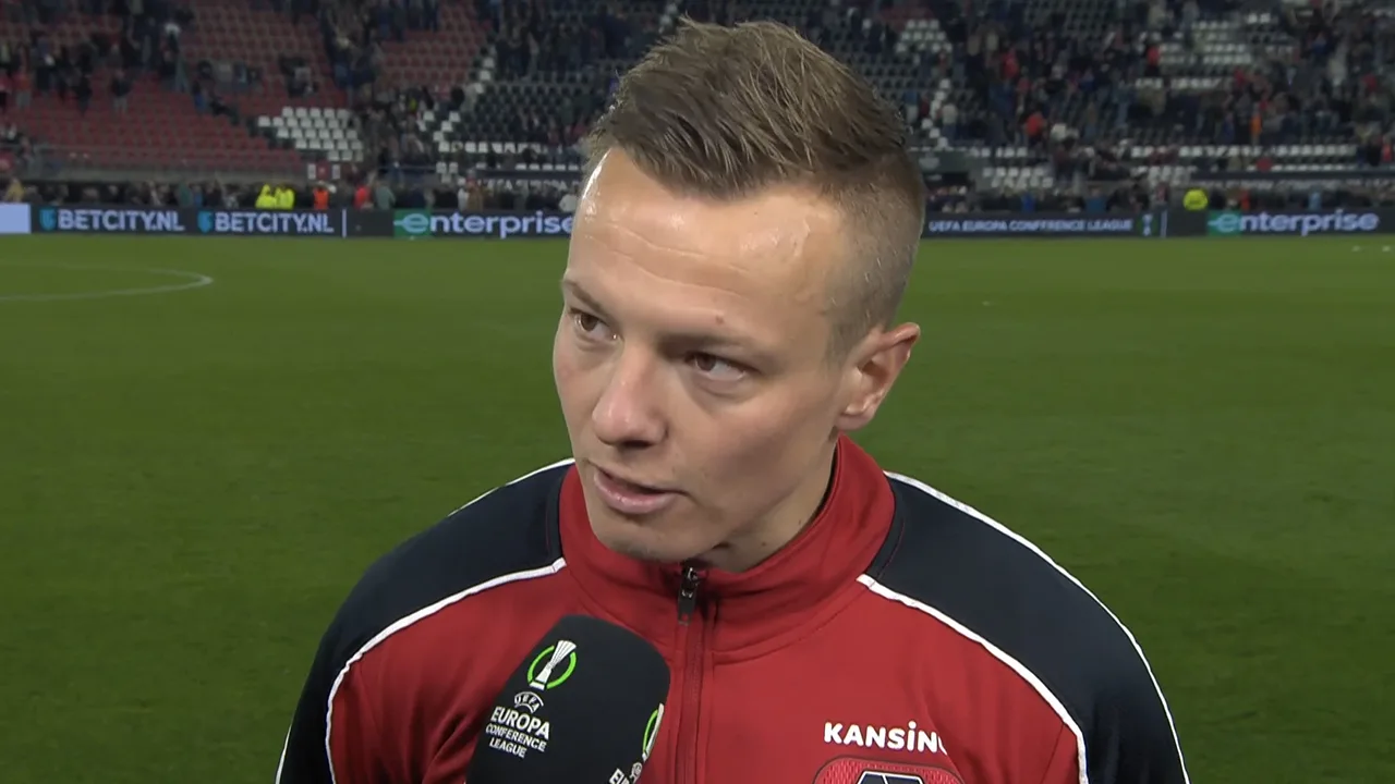 Clasie over rellen op tribune: 'Zit nu meer met wedstrijd in mijn hoofd'