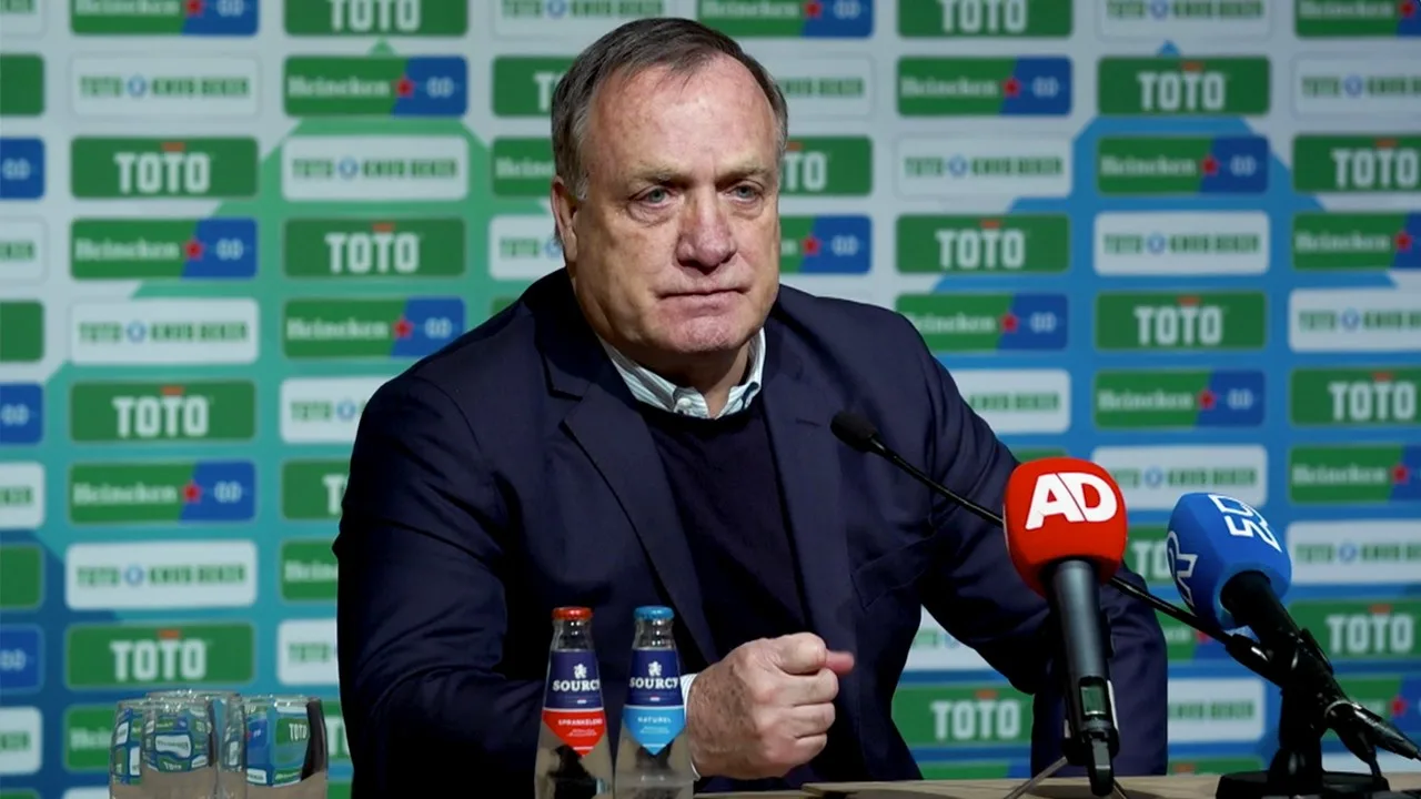 Advocaat: 'Sommige spelers willen liever niet spelen misschie...