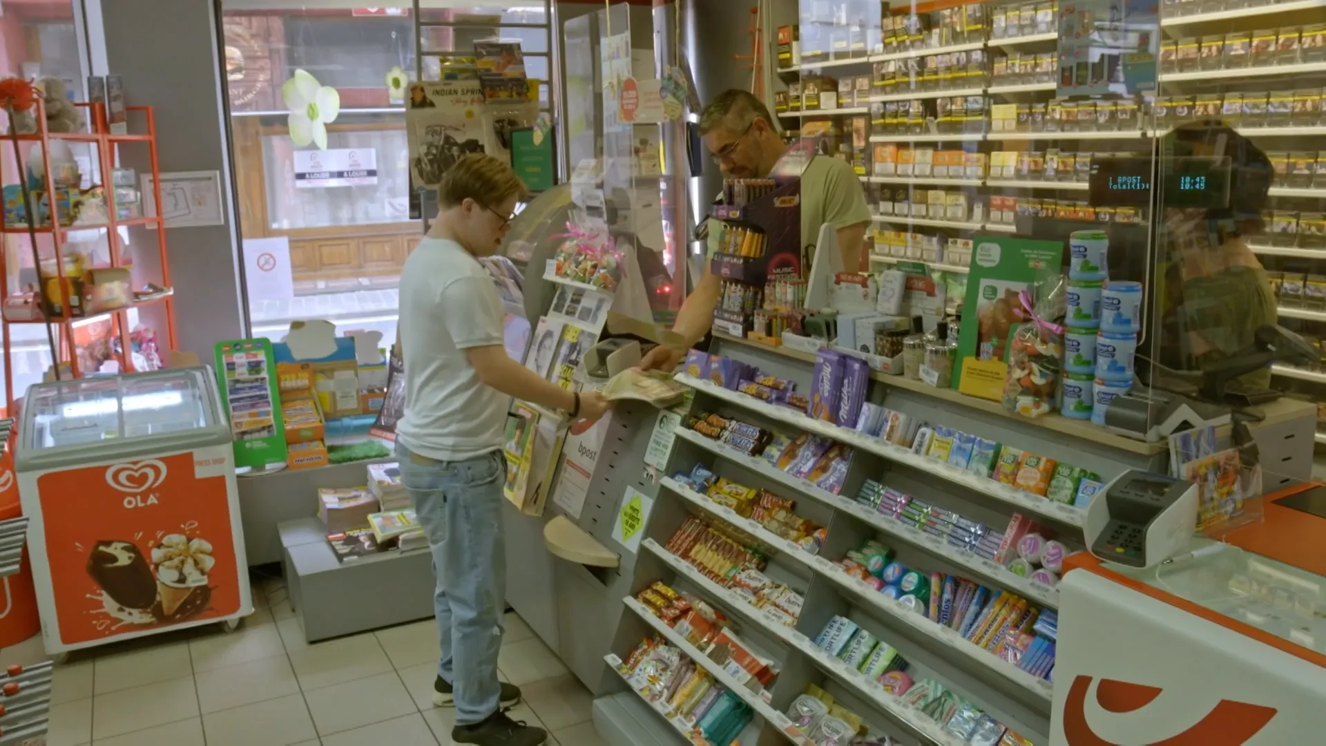 Krant kopen KNAP LASTIG door ENORME TAALBARRIÈRE!