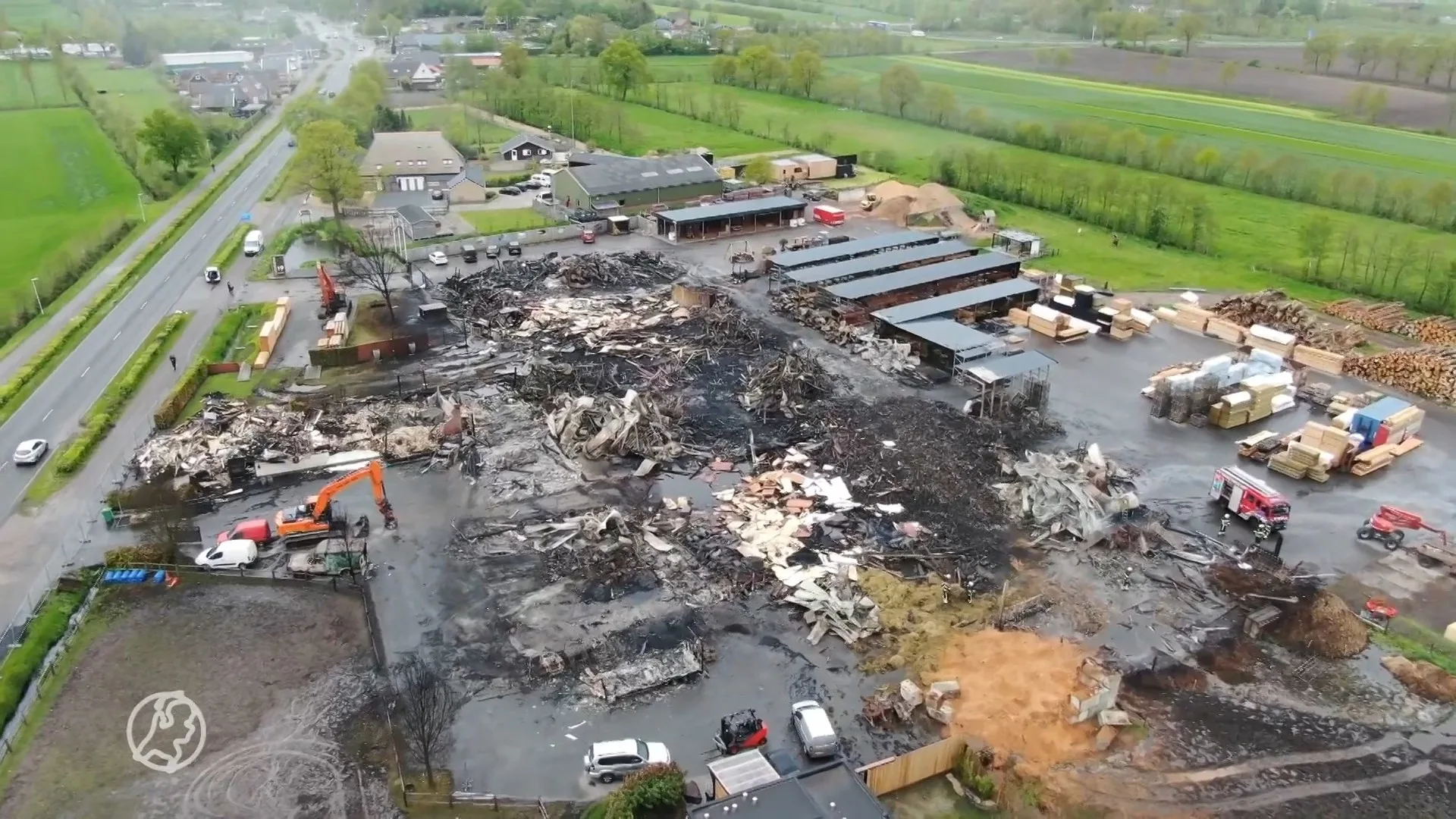 Dag na brand die alles verwoestte: 'Hebben alleen onze kleren...