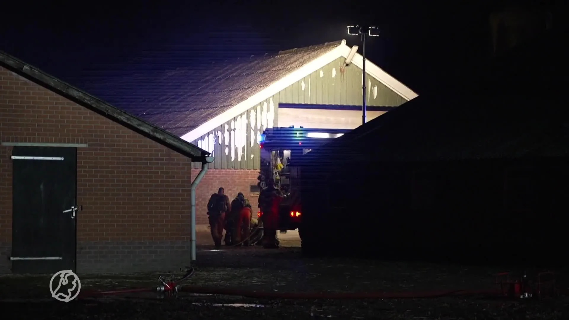 6.000 eenden omgekomen bij grote stalbrand in Ermelo