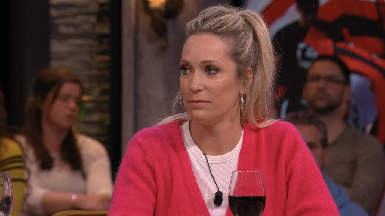 Hélène denkt dat Ajax Blind gaat aanstellen als technisch directeur