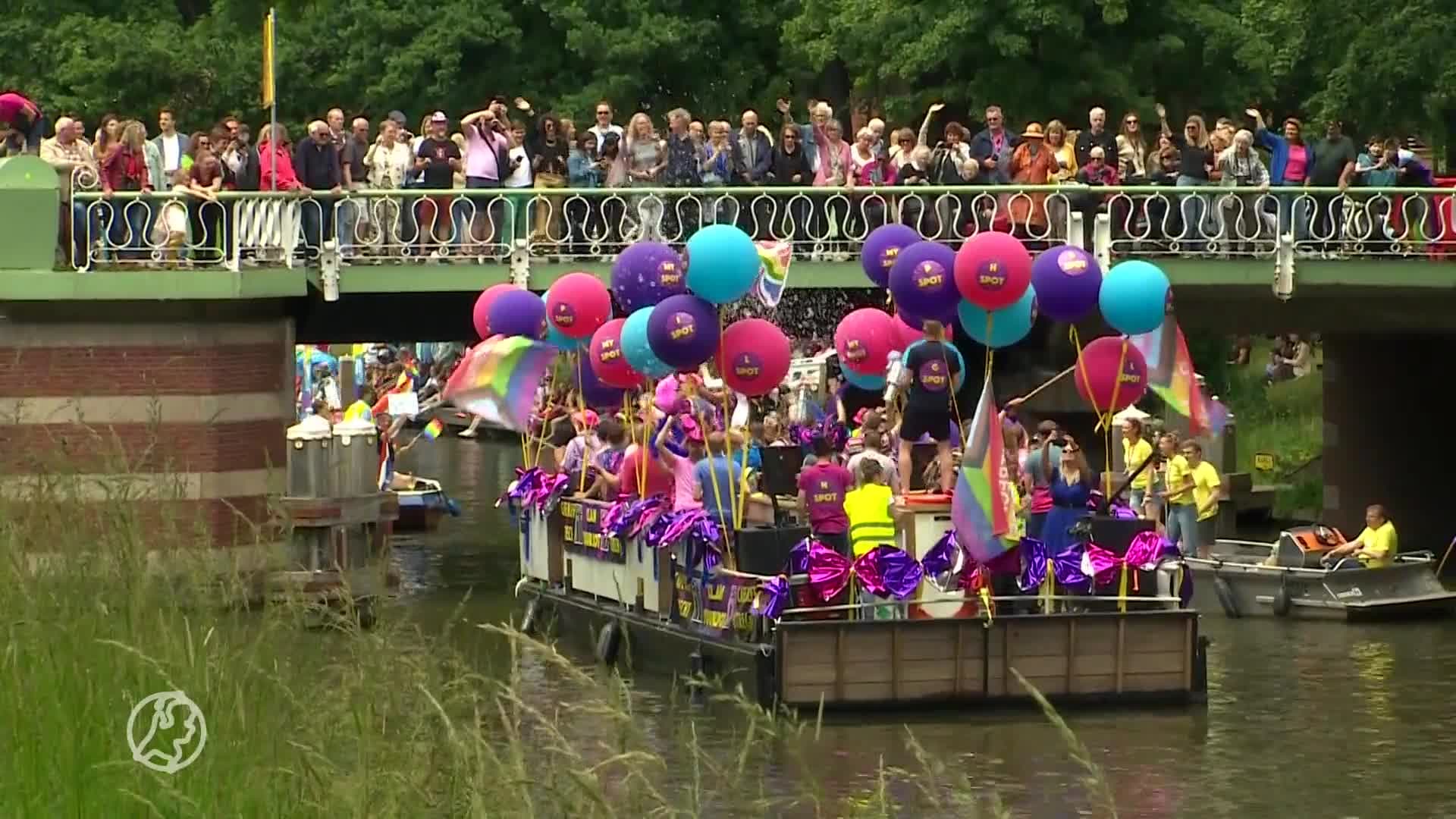 Eindelijk weer een spectaculair - en belangrijk - veelkleurig feest in de Utrechtse grachten: de Canal Pride!