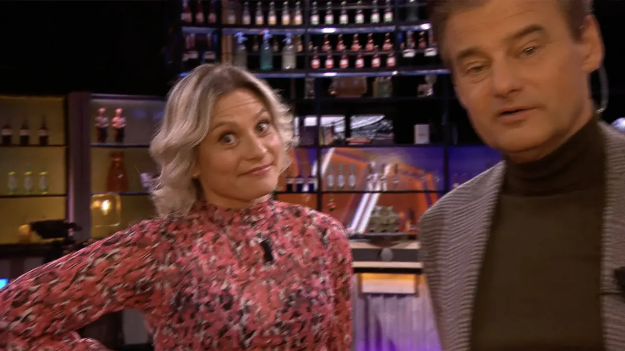 Wilfred stomverbaasd na onthulling Roxane: 'Wow! Wat zeg je hier?!"