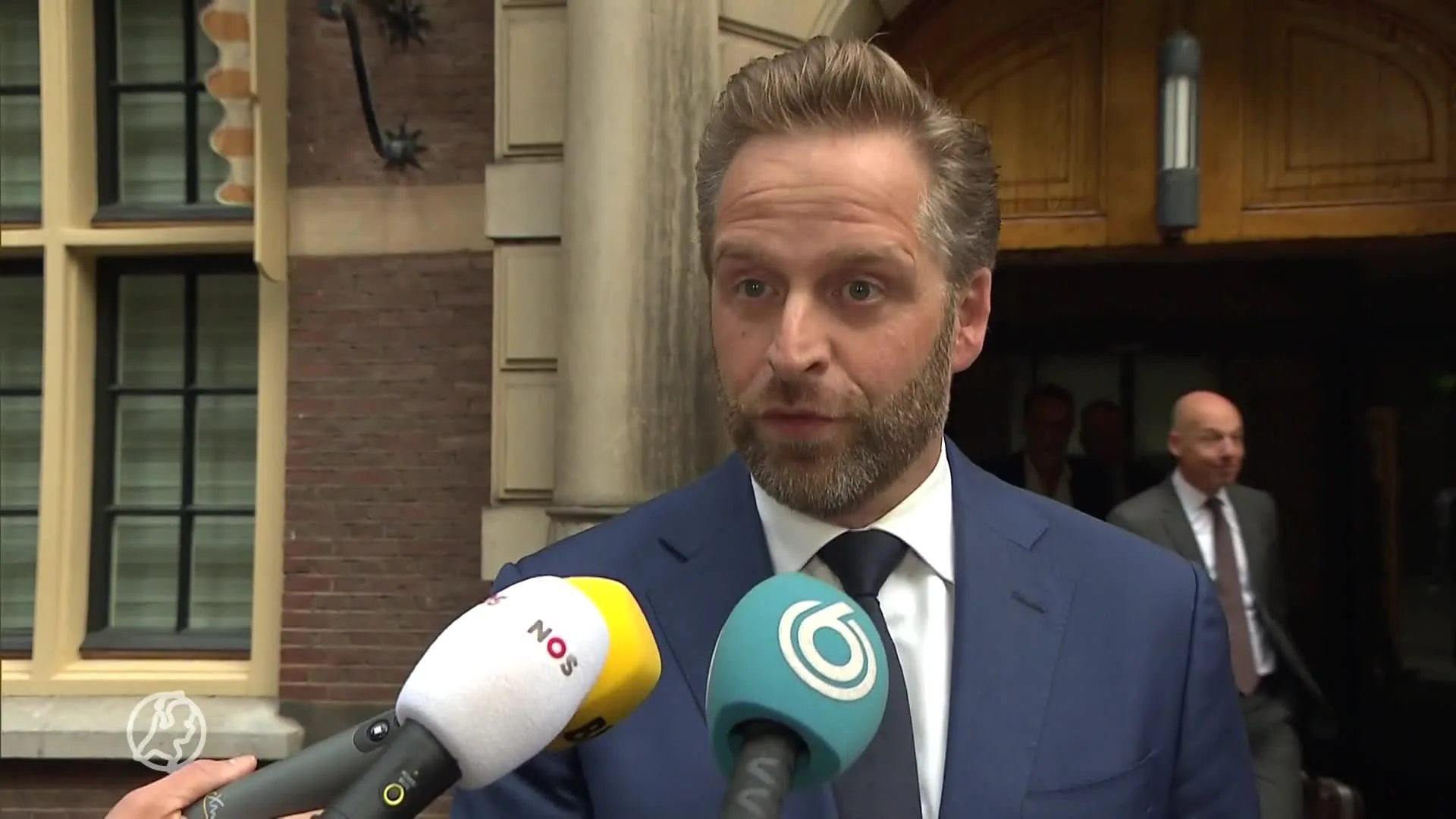 Hugo de Jonge wil vanaf 2026 minstens hybride warmtepomp bij vervanging cv