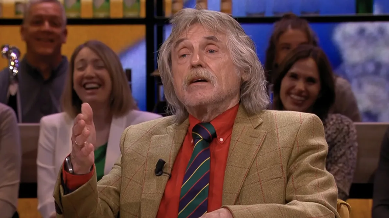 Johan ontvangt kado van ‘hele enge man’: ‘Hij kan ook best aardig zijn’