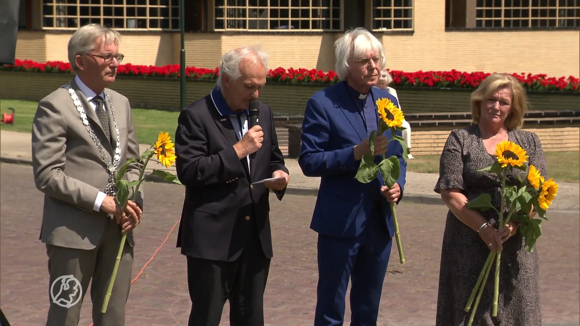 Slachtoffers neerhalen MH17-vlucht herdacht in Vijfhuizen en Hilversum