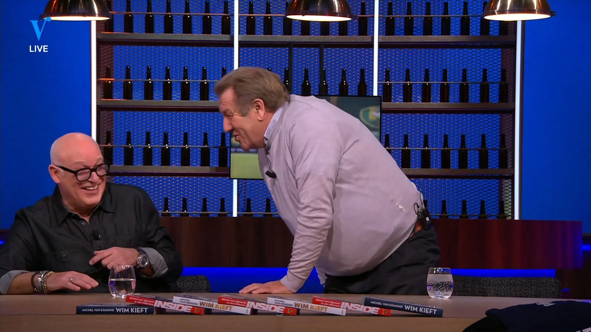 Jan wil René aanvallen: 'Je weet wel hoe hij heet!'