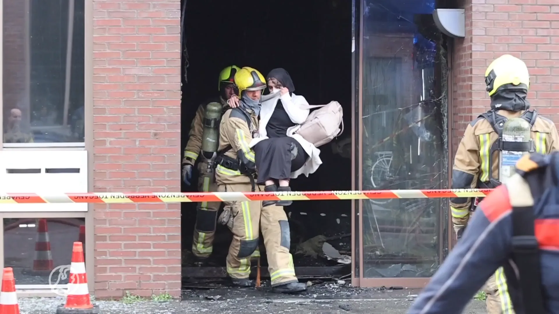 Mensen geëvacueerd uit appartementen na meerdere branden op zelfde dag