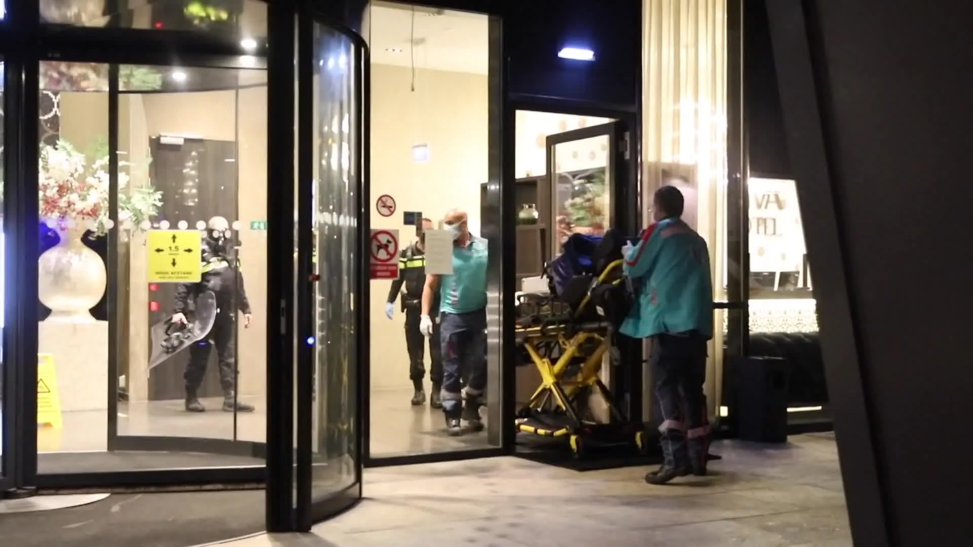 Man gewond na steekpartij in hotel in Delft