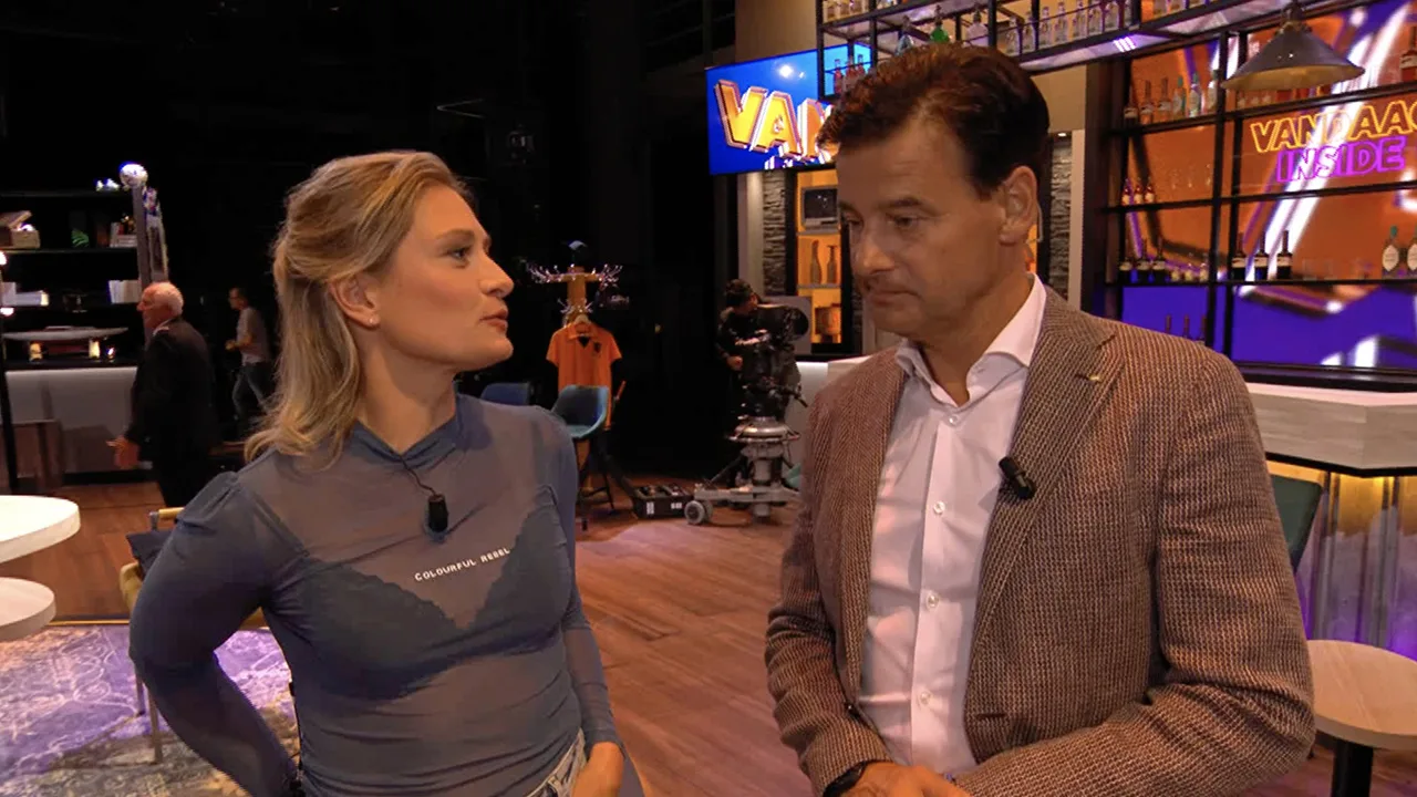 In de Wandelgangen: Wat heeft Roxane deze zomer geleerd bij de NOS?