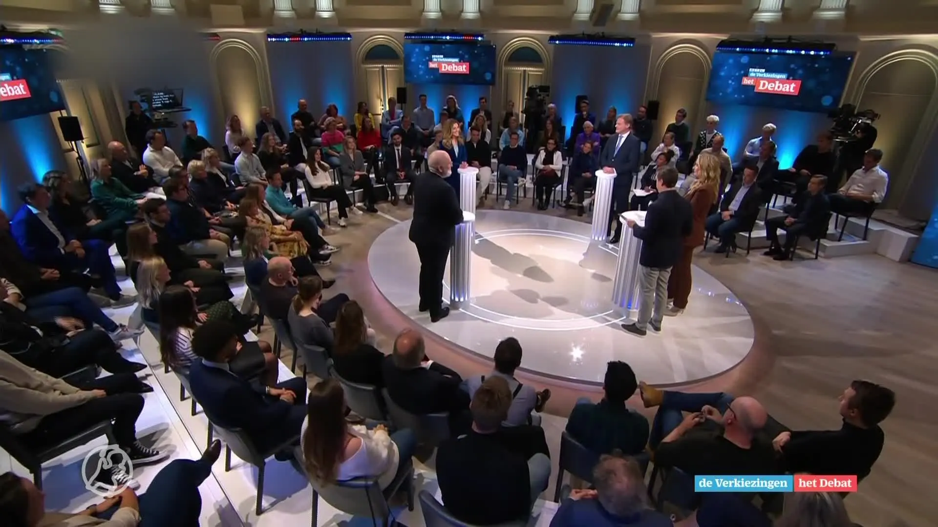 Drie partijen botsen met elkaar op verschillende thema's tijdens verkiezingsdebat