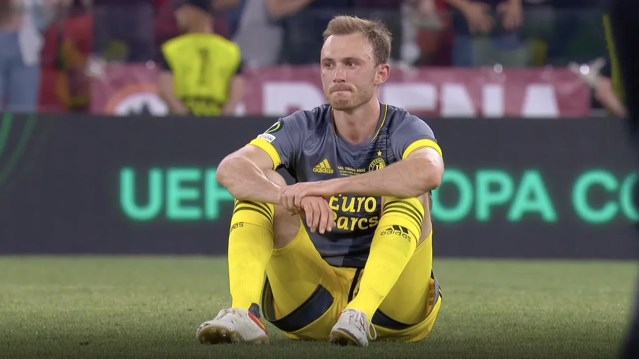 AFGELOPEN: Feyenoord verliest met 1-0, AS Roma wint de Conference League