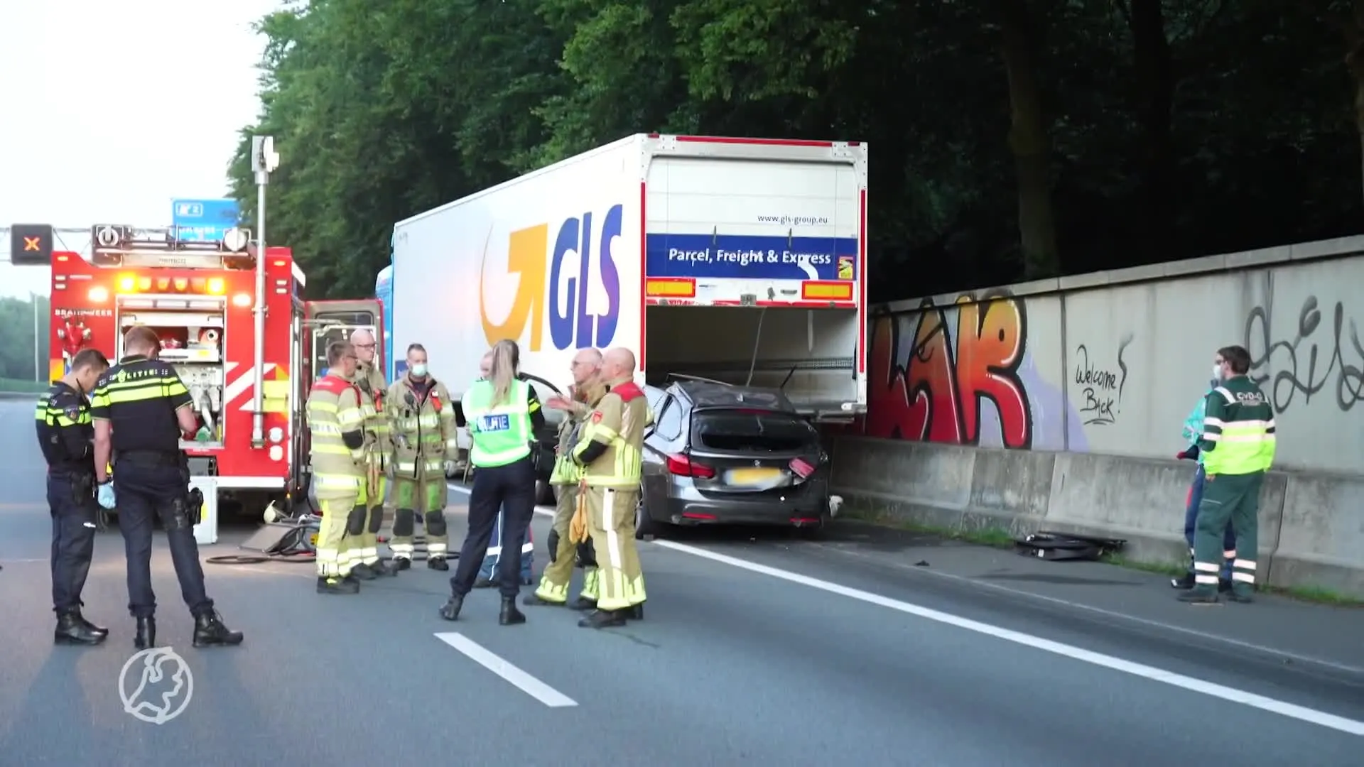 Automobilist overleden na ongeluk met vrachtwagen op A28