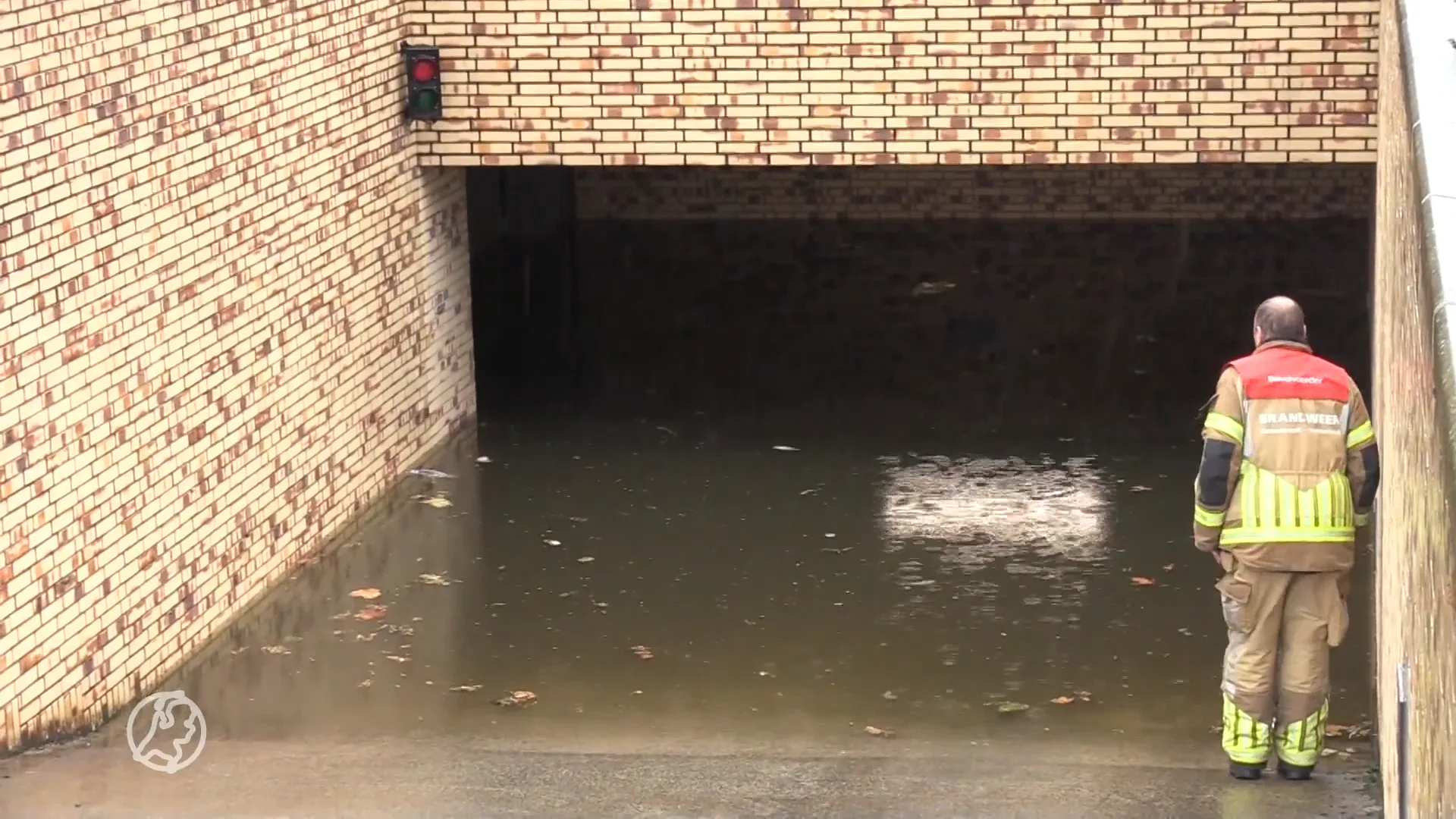 Parkeergarage Purmerend ondergelopen door hevige regenval