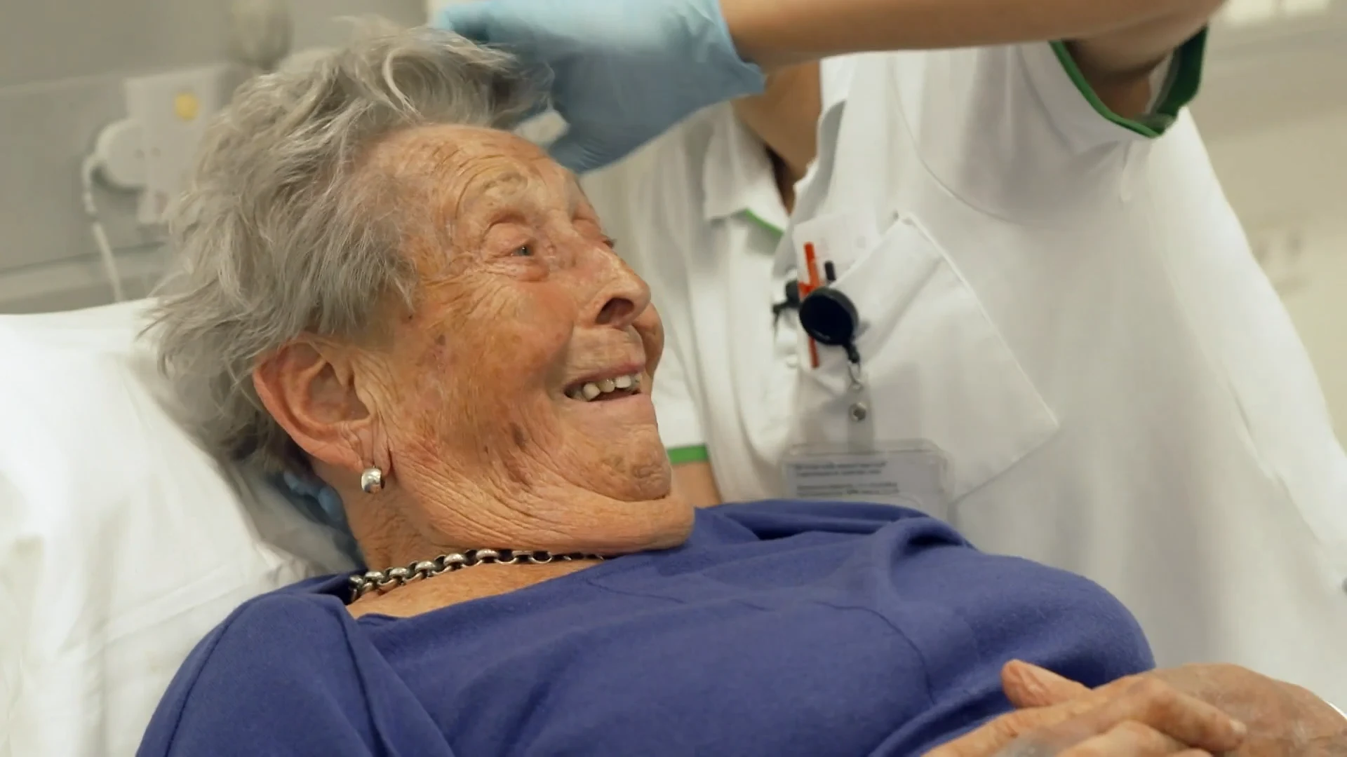 Met een gezonde lach wordt de moed erin gehouden bij de patiënten