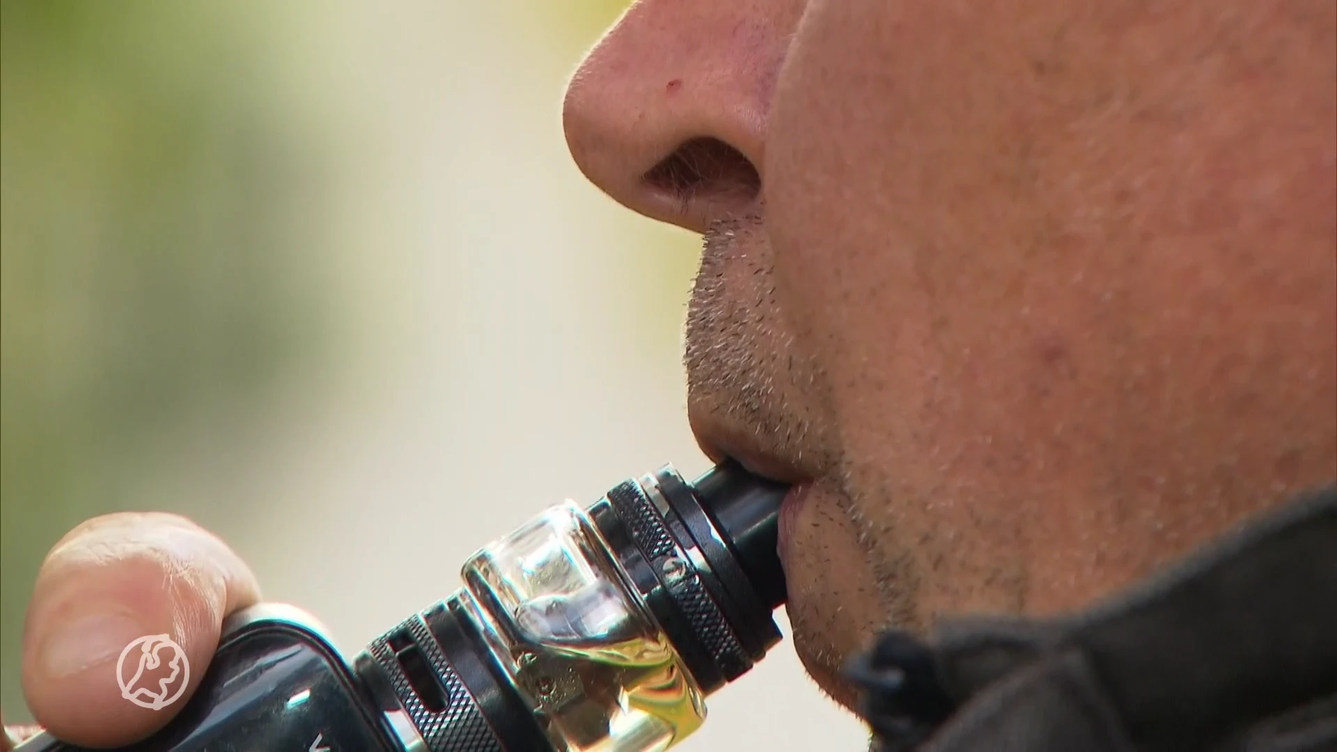 Trimbos-instituut trekt aan de bel: Tiktok-influencers benaderd door e-sigaretverkopers