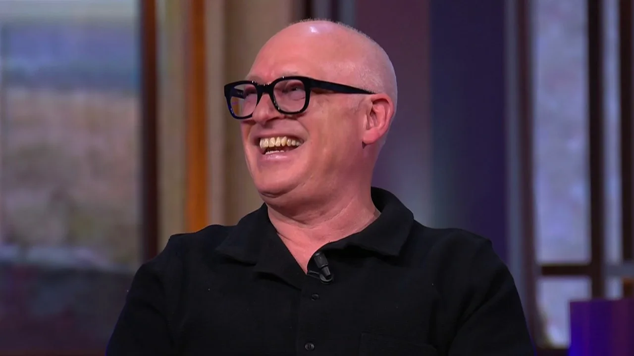 René lacht om beelden Harry Mens: 'Oh, oh!'
