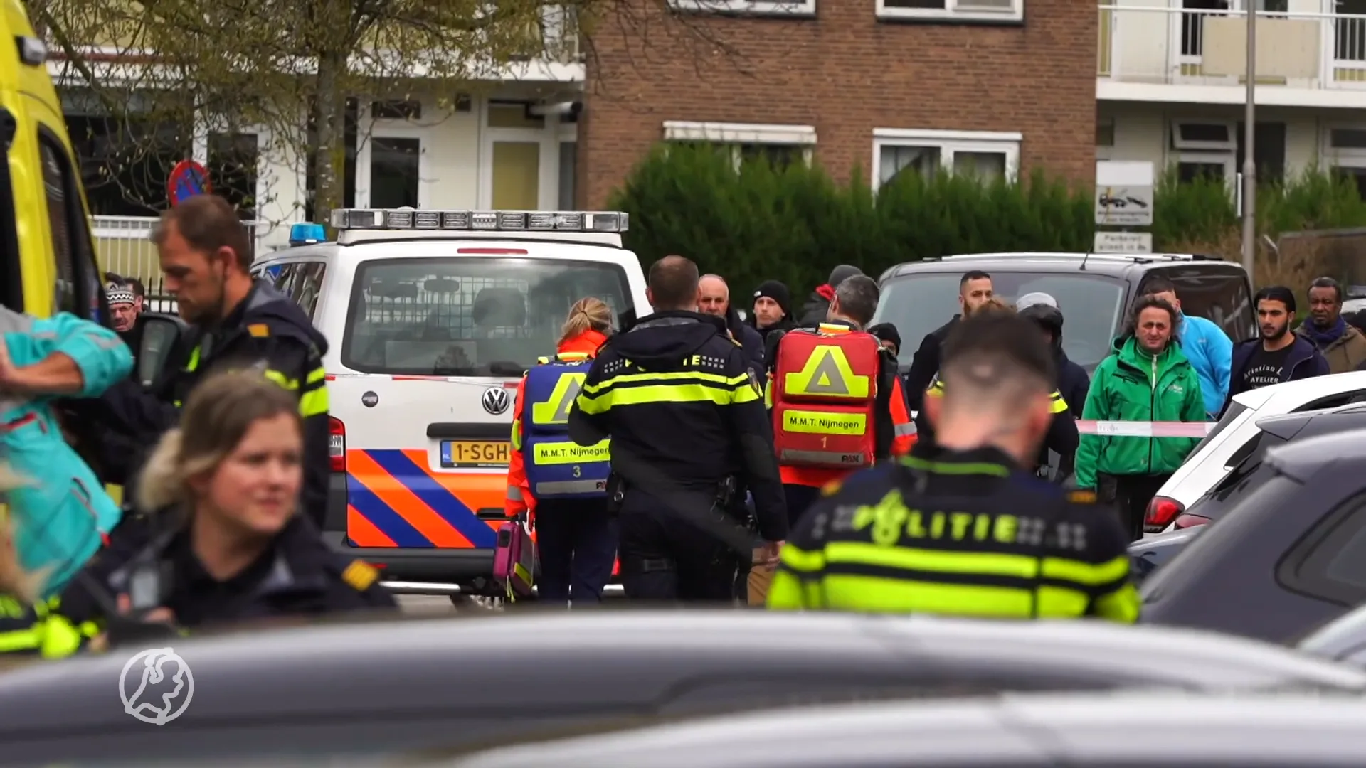 Veel hulpdiensten bij steekpartij in moskee Nijmegen