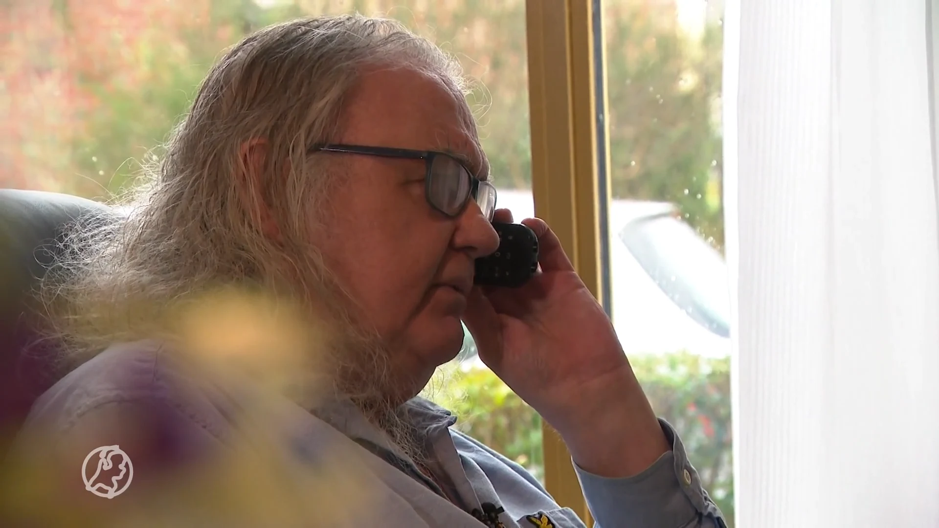 Eenzame ouderen kunnen niet meer gezellig kletsen bij belservice