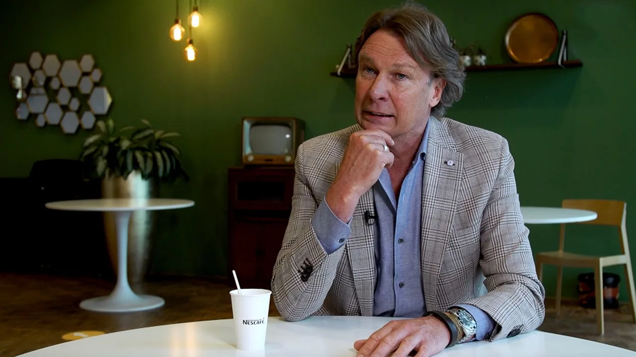 Kraay blikt terug op Sorry-moment: 'Johan sloeg me van hier t...