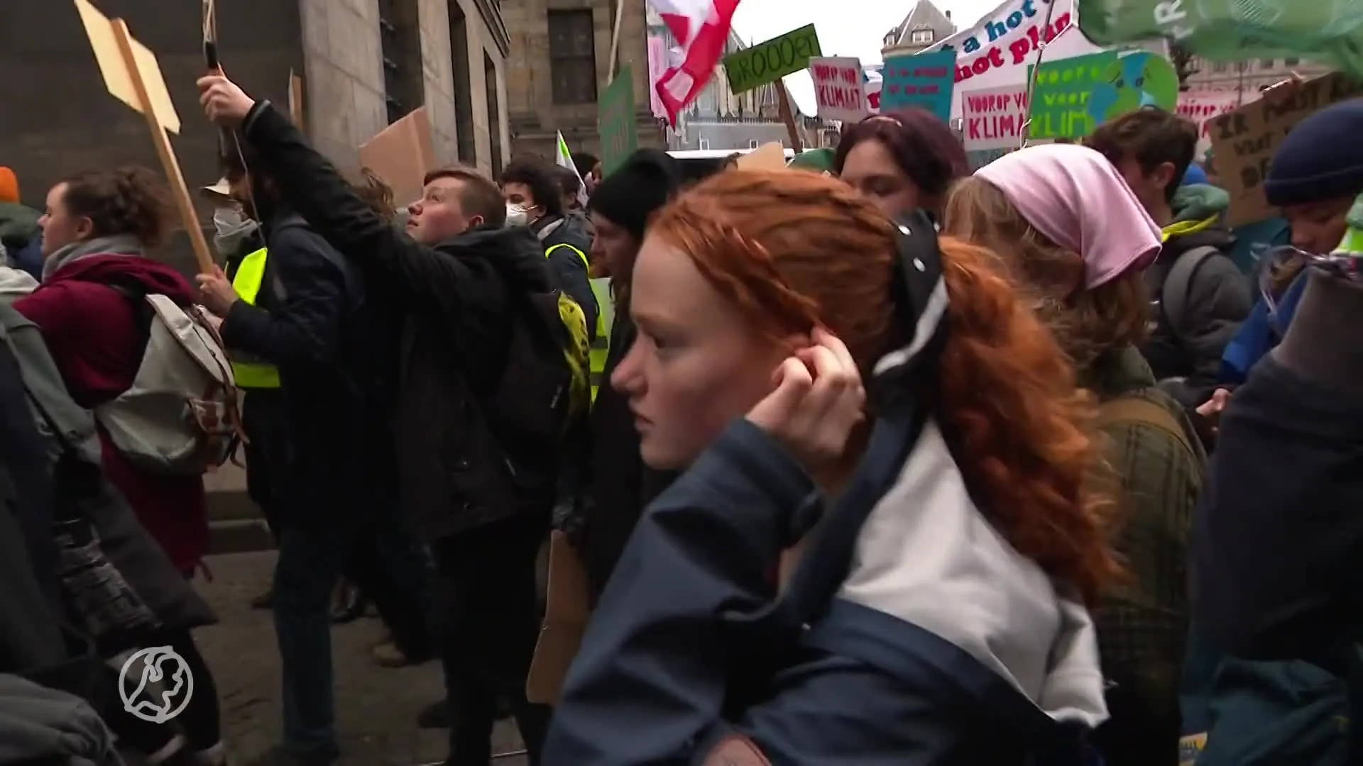 Tienduizenden klimaatdemonstranten op de been in Amsterdam