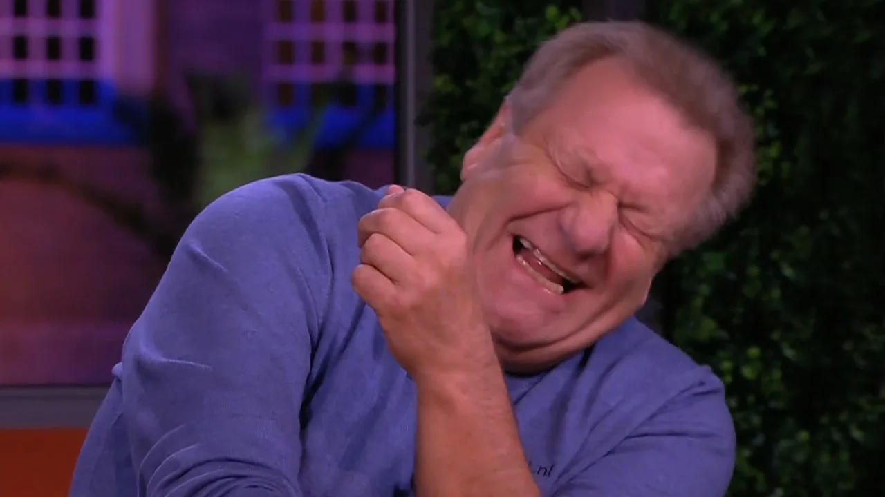 Jan giert om eigen grap: 'Gelukkig heeft er iemand humor aan ...