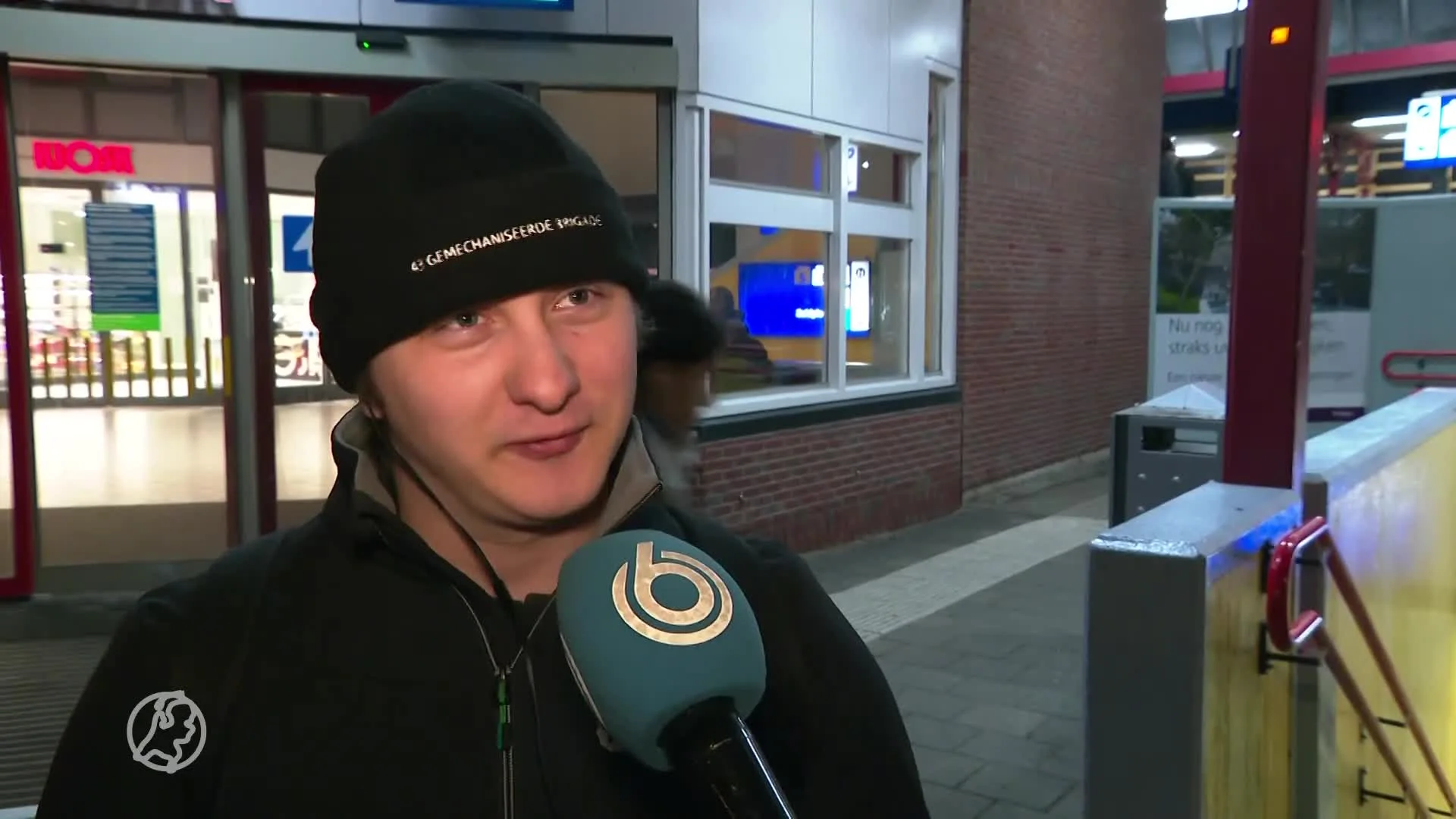 Prijsstijging weerhoudt Nederlanders niet om te kiezen voor kunstkerstboom: 'Anders wordt het stofzuigen'