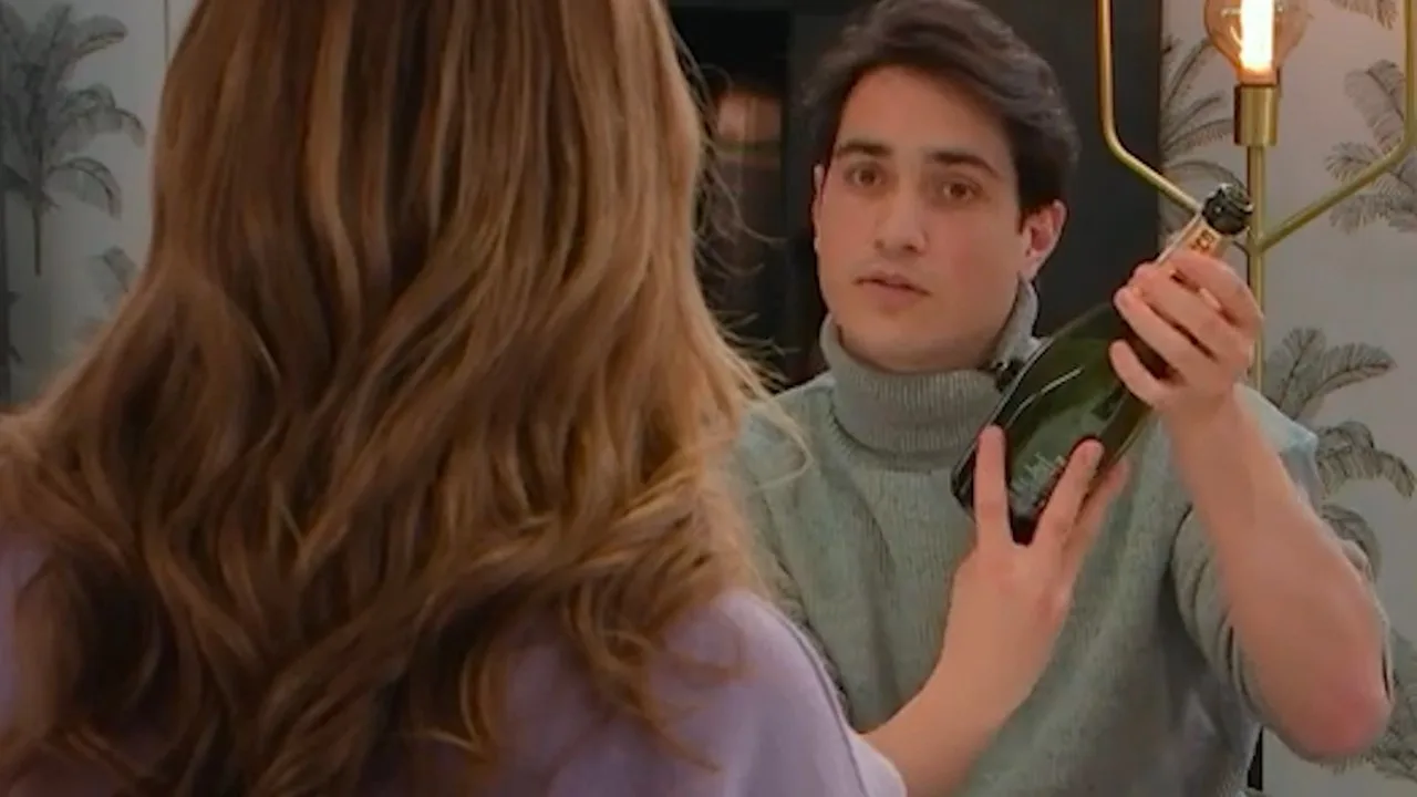 Lang leve de Liefde-deelnemer breekt ijs met bijzonder feitje...