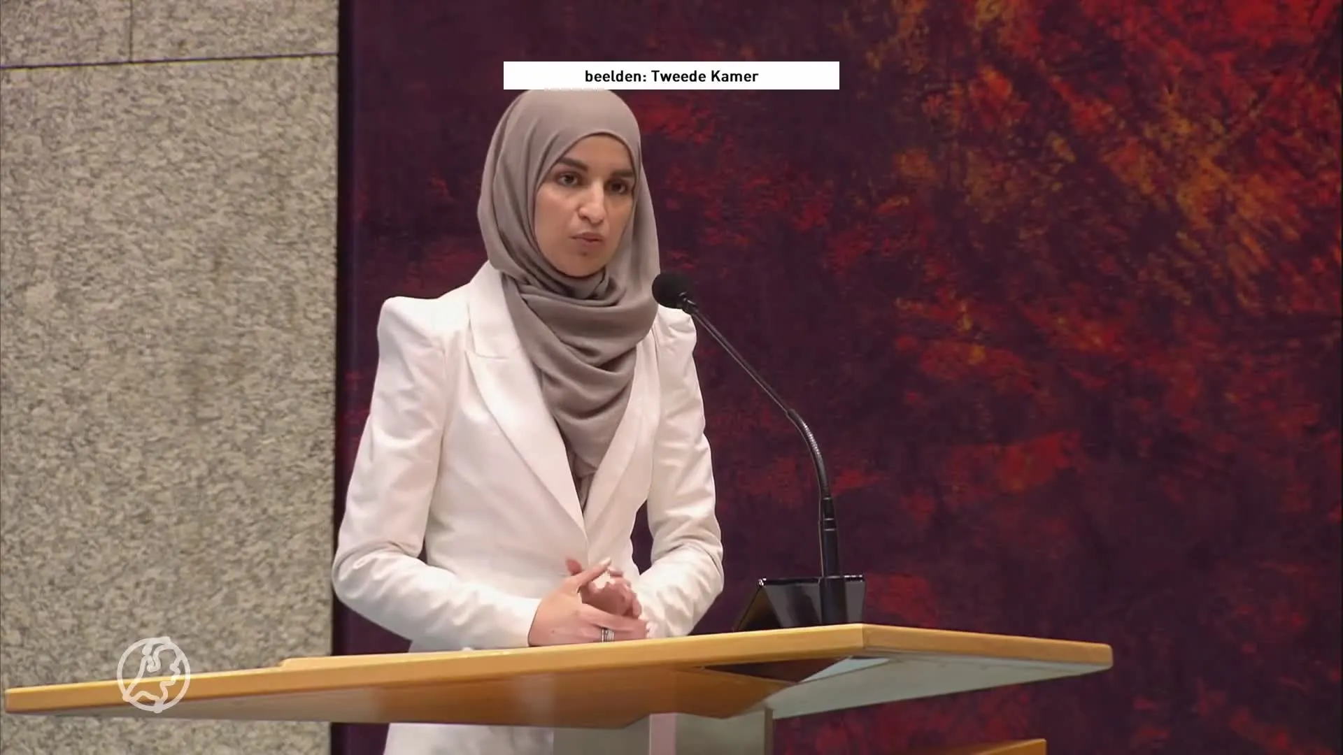 Kamerlid GroenLinks Bouchallikht mist context Israël en trekt zich terug