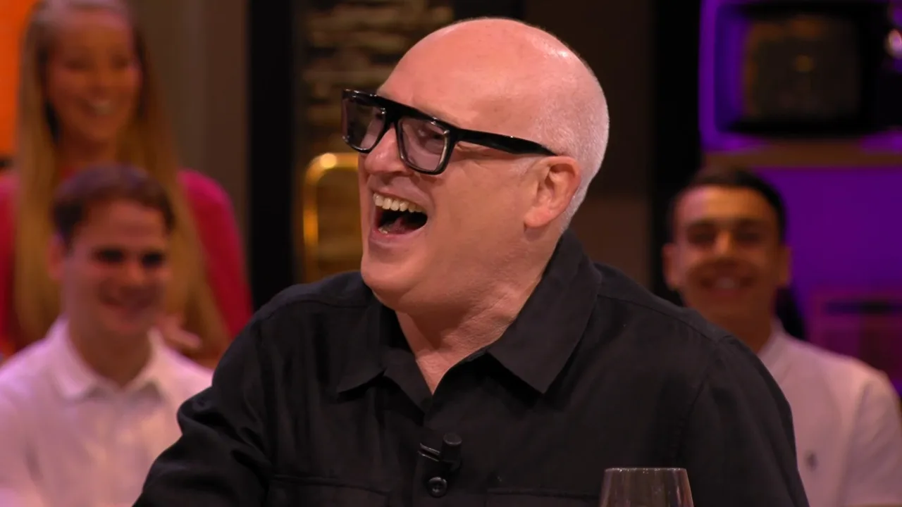 René vertelt over wildplassende Wim Kieft: 'Hij rende terug naar de auto!'