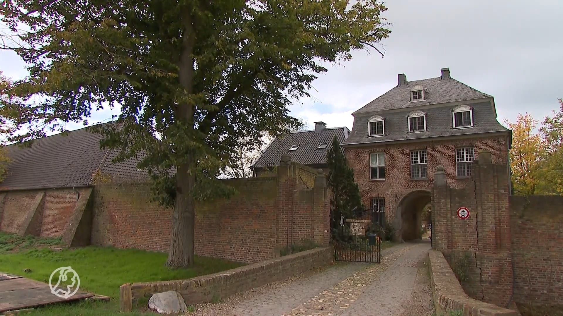 Duitse politie valt klooster binnen en pakt Nederlandse sekteleider op