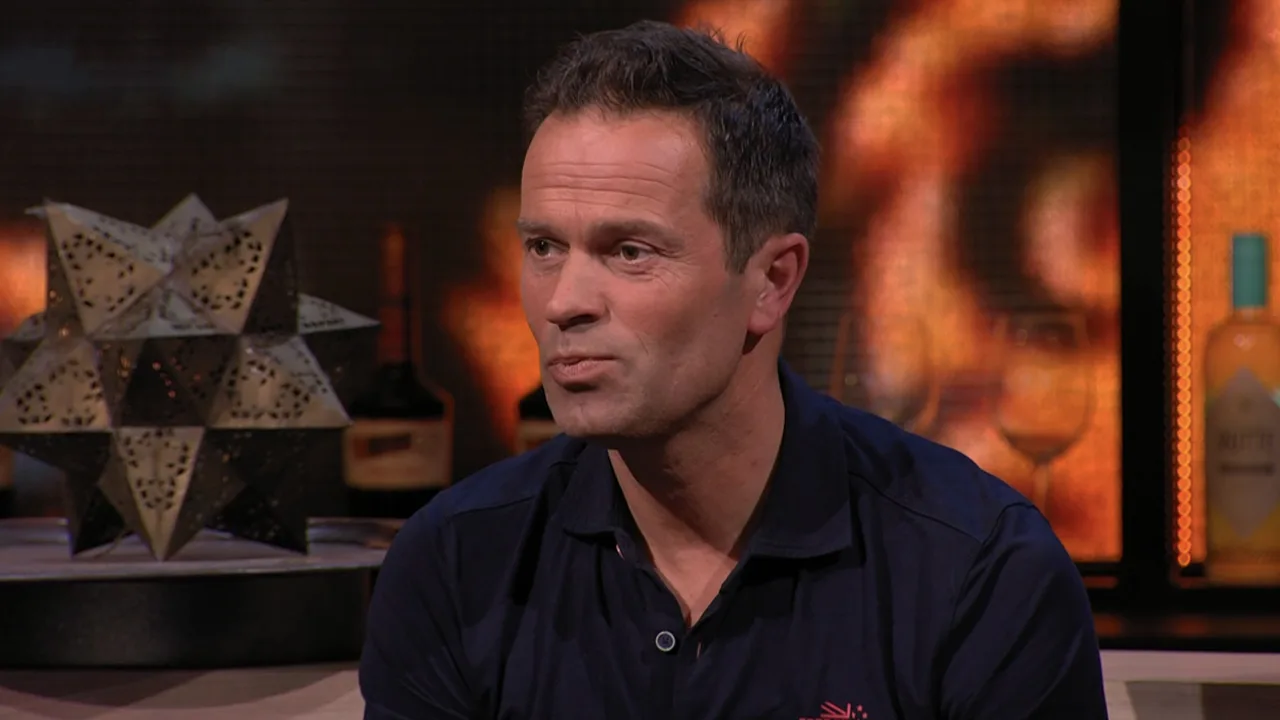 Bas Nijhuis reageert op anonieme stemming over scheidsrechtersbaas Dick van Egmond