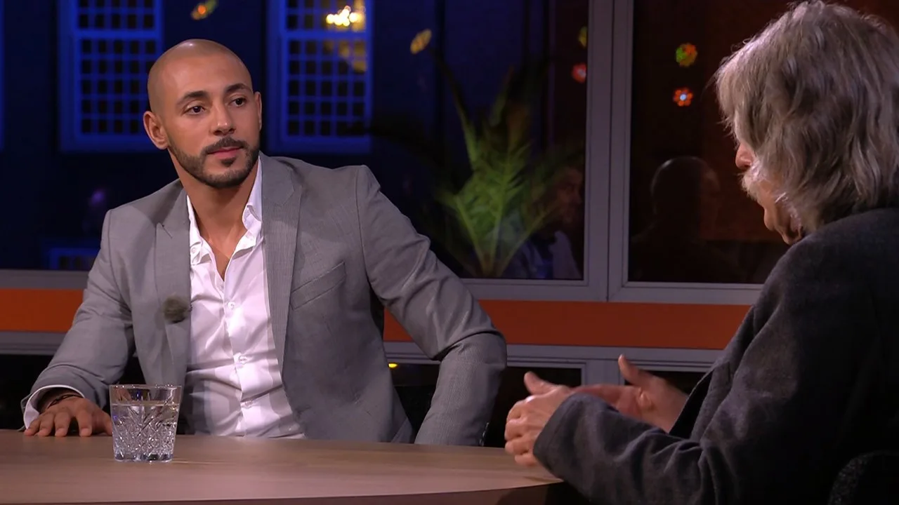 Johan en Amrabat in discussie over keuze voor Marokko