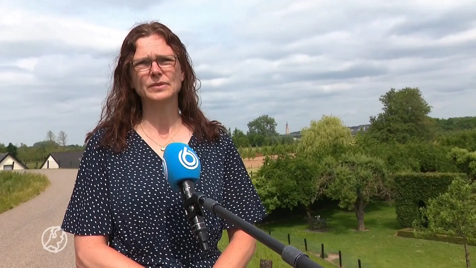 Buurtbewoners reageren op 'tragisch' tuktukongeluk in Kestere...