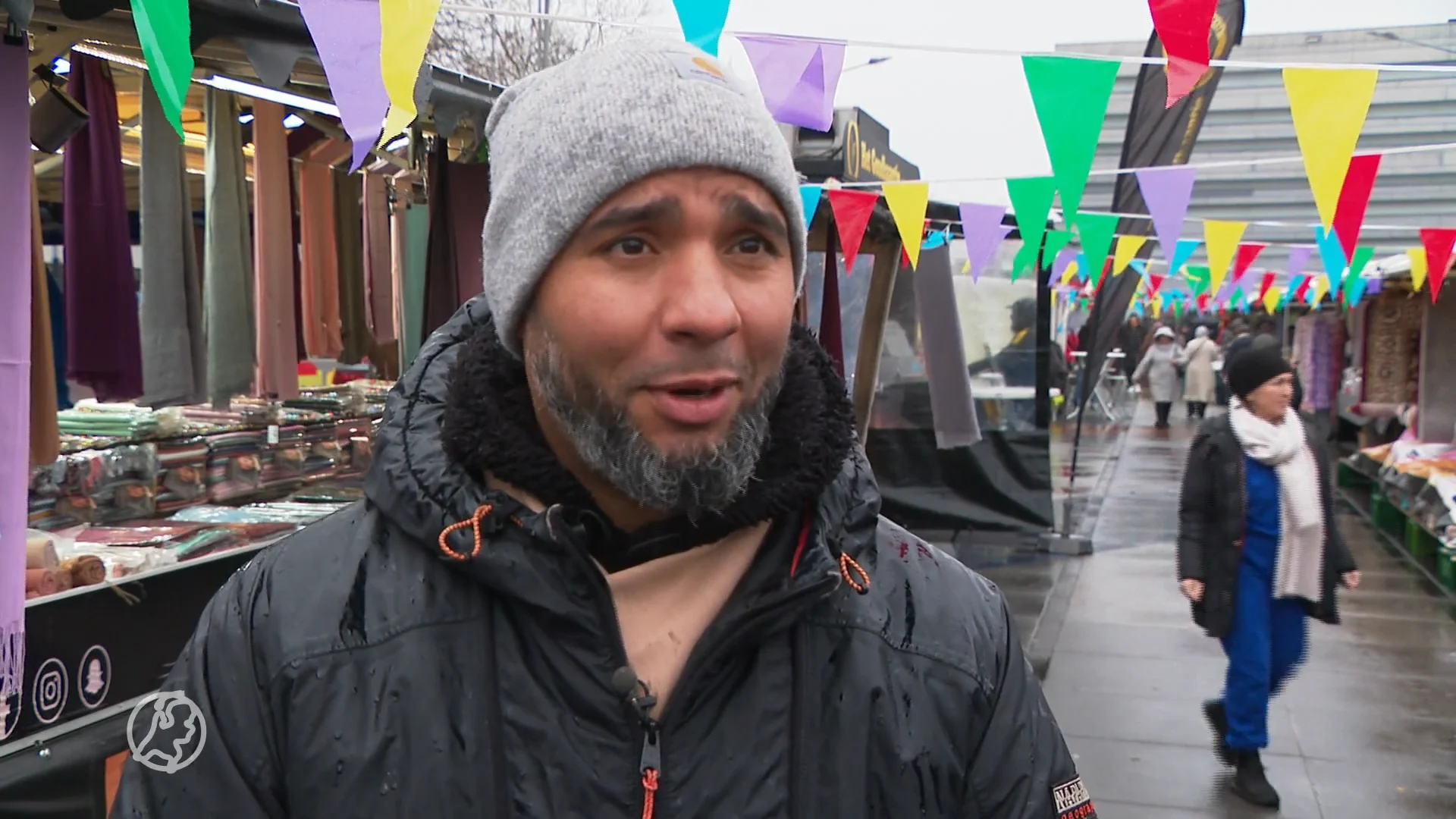 Marktkooplieden zijn intimidaties van gemeente zat: 'We krijgen bekeuring na bekeuring'