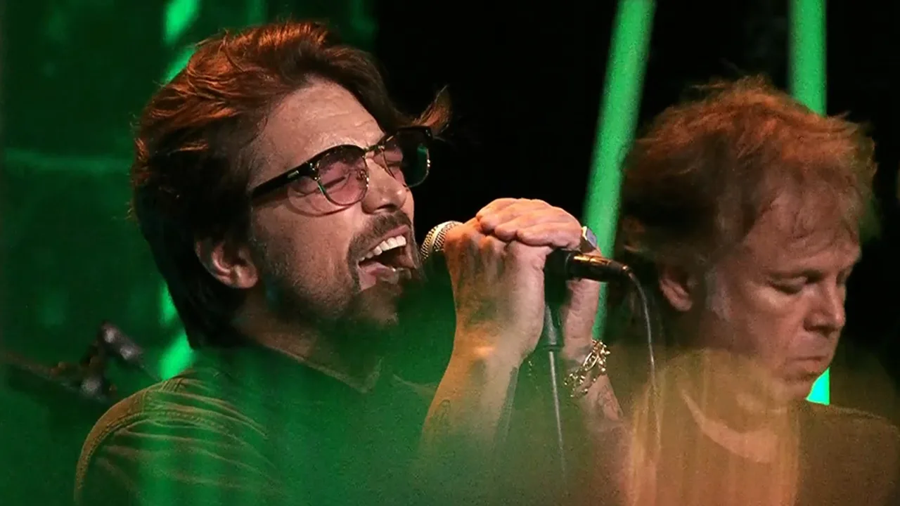 Waylon, The Clarks en Rinus Gerritsen zetten studio op z’n kop met prachtige versie van ‘Radar Love’