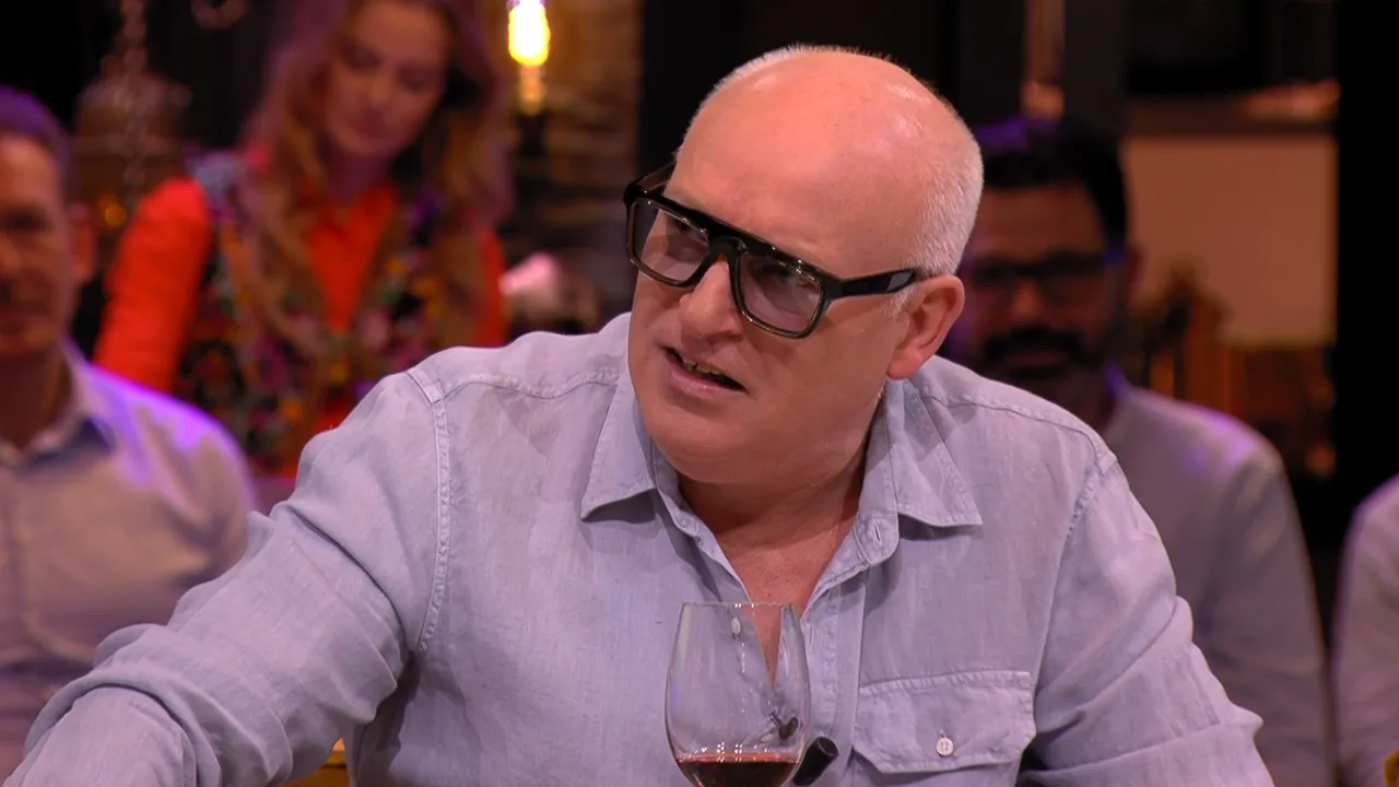 René over kritische vraag van journalist aan Qatarese minister: 'Dat is wel makkelijk'