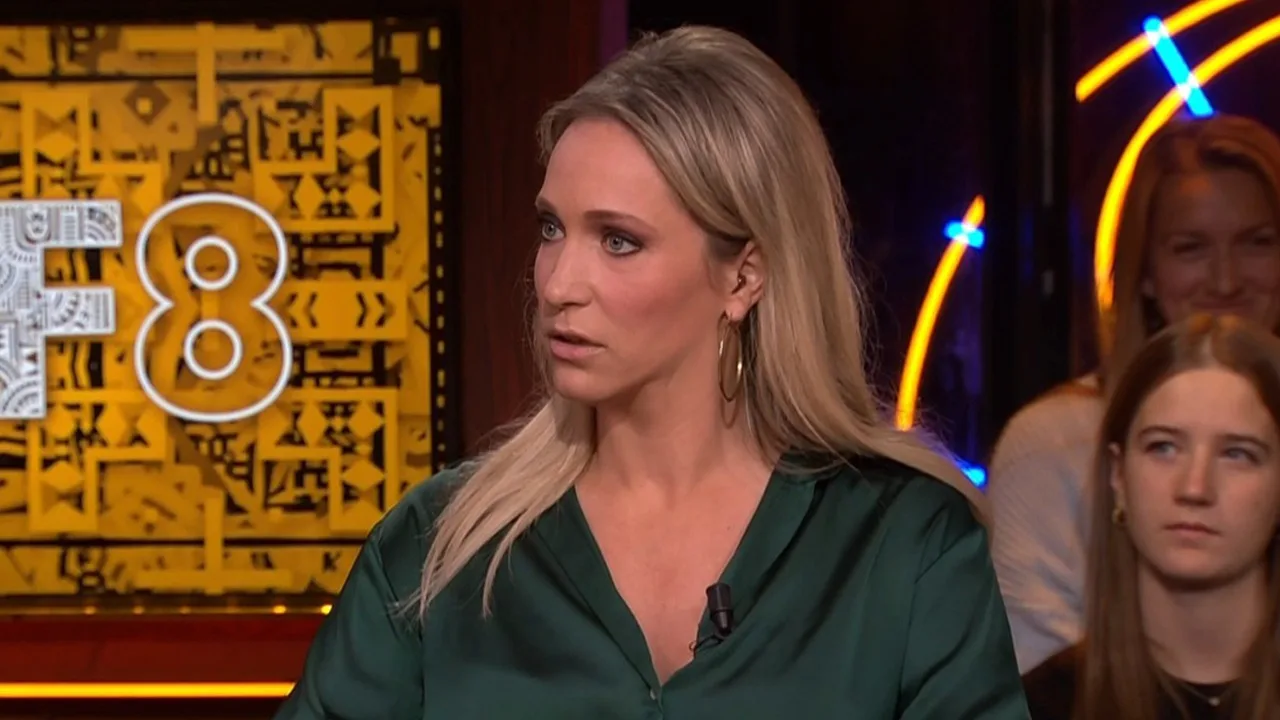 Hélène weigerde mee naar boven te gaan met Maradona: 'Ik wist gelijk wat hij bedoelde'