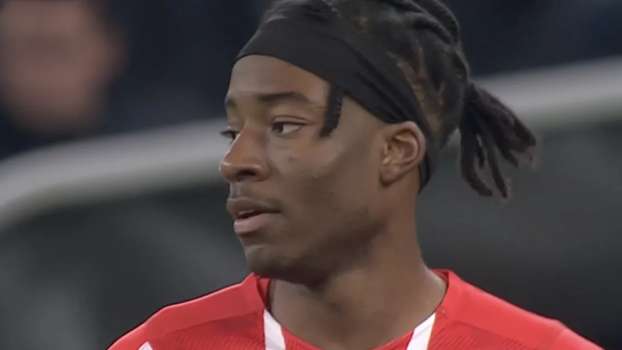 VIDEOGOAL: FC Kopenhagen - PSV 0-4 (Madueke)
