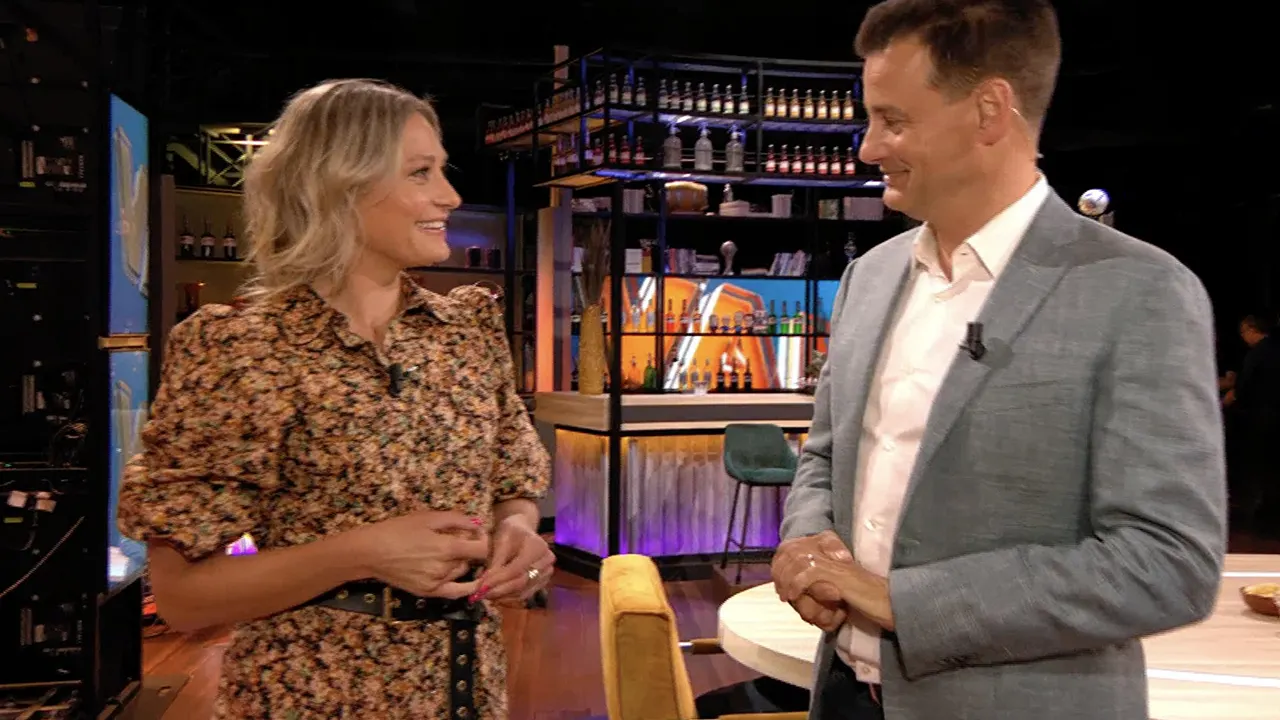 In de Wandelgangen met Roxane Knetemann: 'Zou je ooit willen presenteren?'