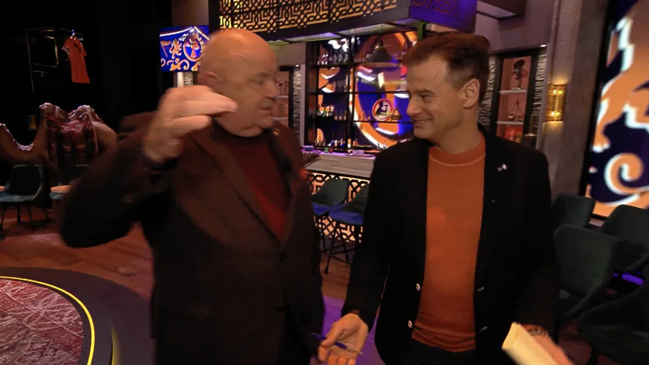 Pieter Cobelens dolt met Wilfred In de Wandelgangen: 'Daar krijg je een lange zak van'