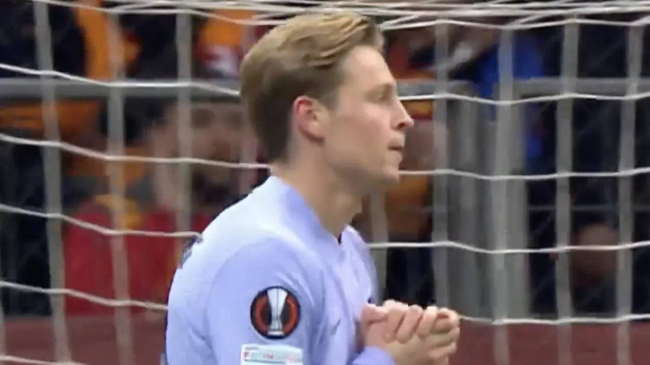 KANS: Frenkie de Jong heeft de 0-1 op z'n schoen, maar schiet naast