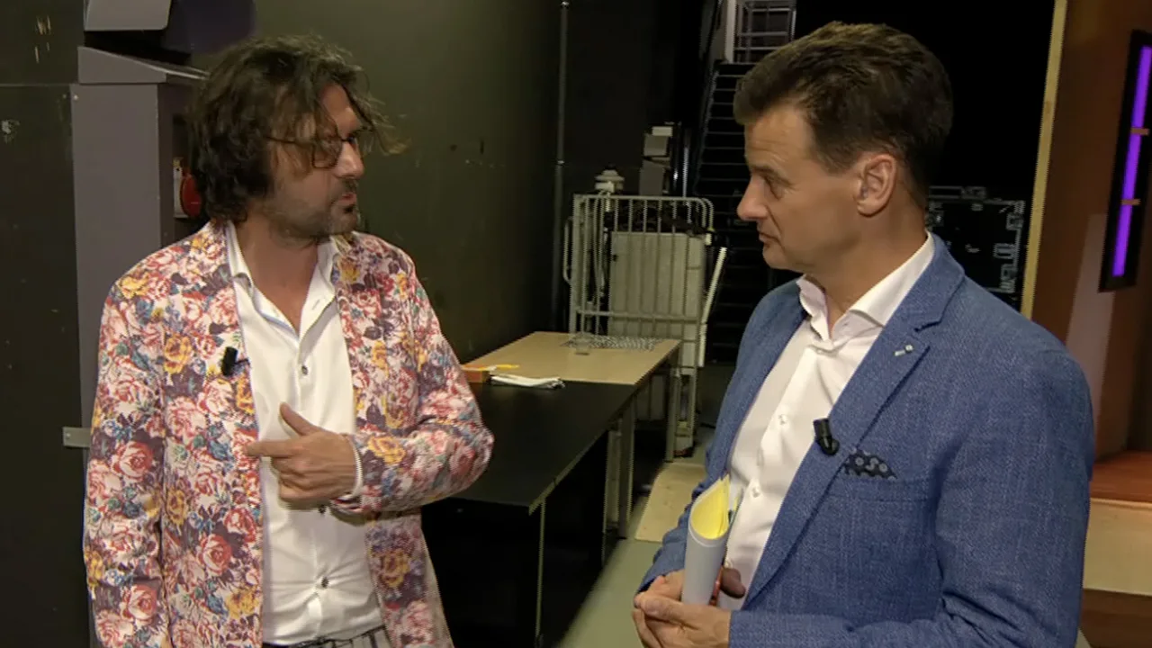 In de Wandelgangen: Wat is de gedachte achter de kledingkeuze van Job Knoester?