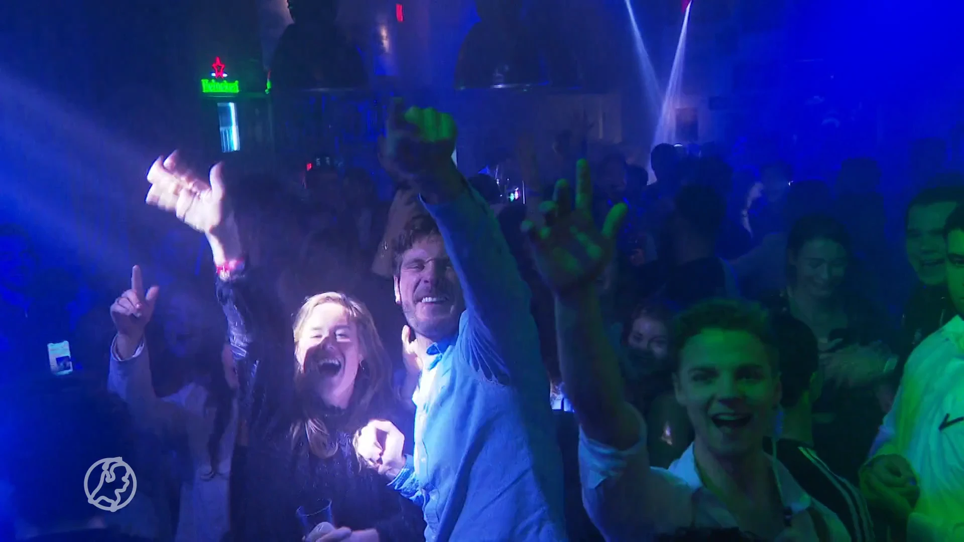 Einde van coronatijdperk: kabinet schaft laatste maatregelen af