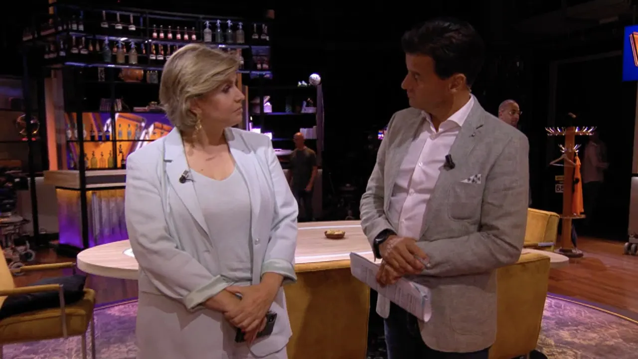 In de Wandelgangen met Angela de Jong: 'De publieke omroep is bezig met een onderzoek, hoorde ik'